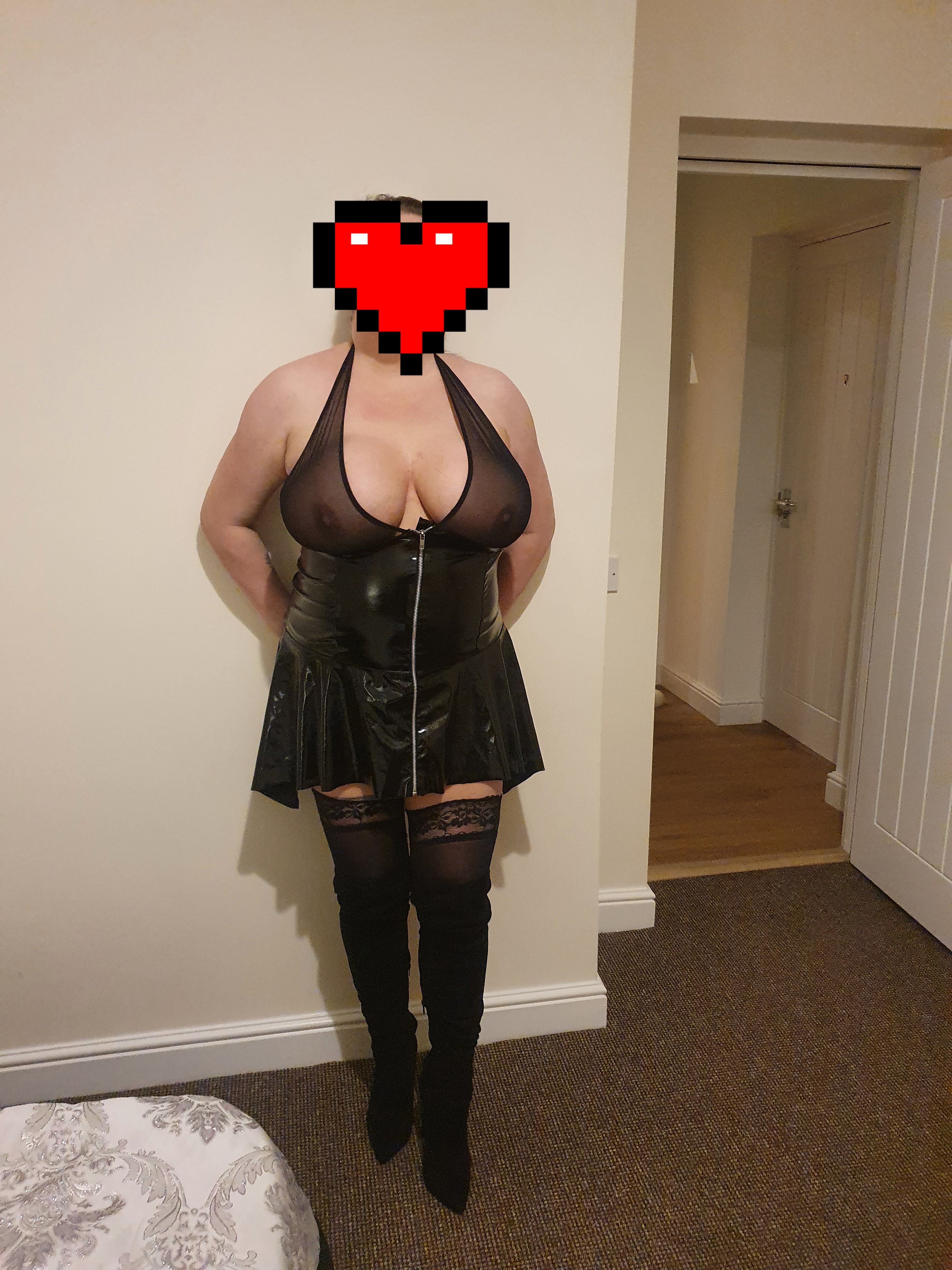 https://cdn.adultwork.com/gallery/G12/8891218.jpg