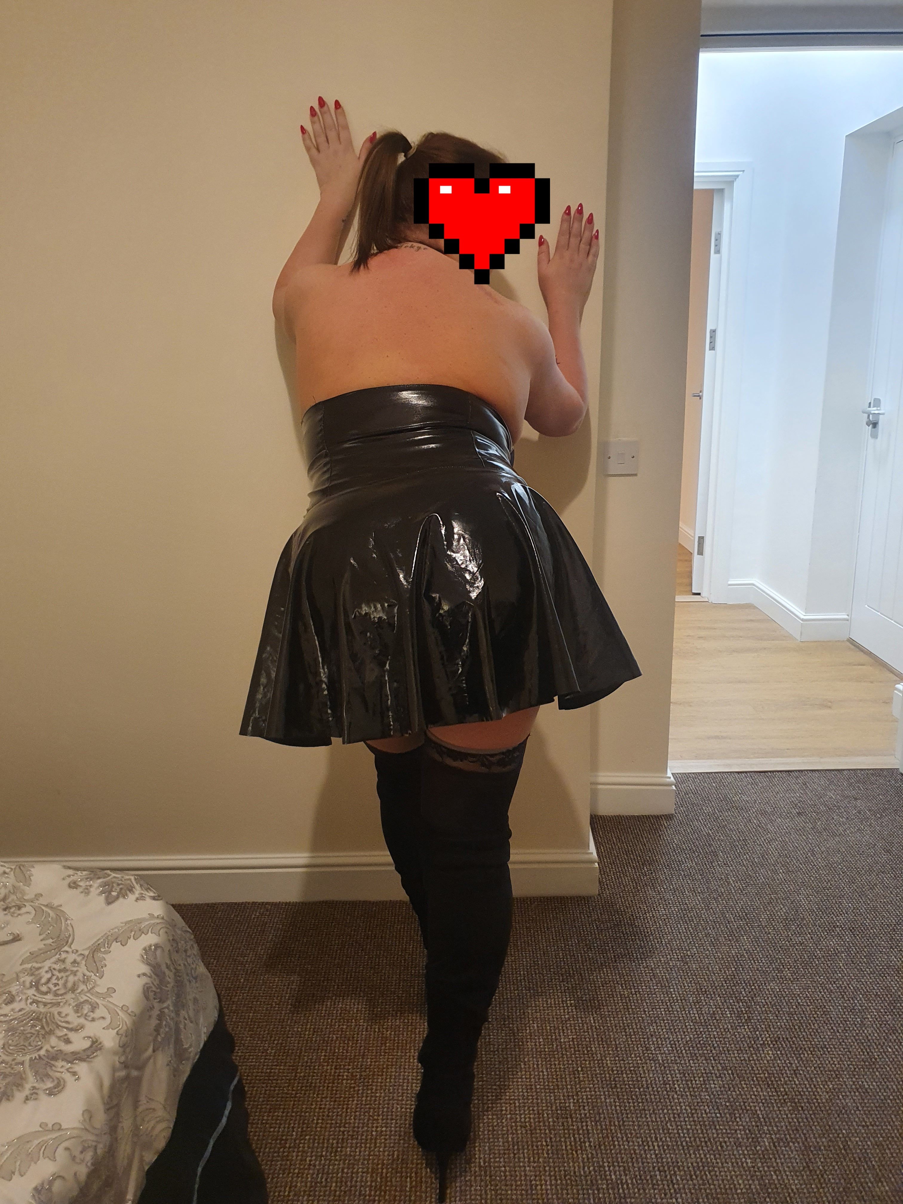 https://cdn.adultwork.com/gallery/G12/8891220.jpg