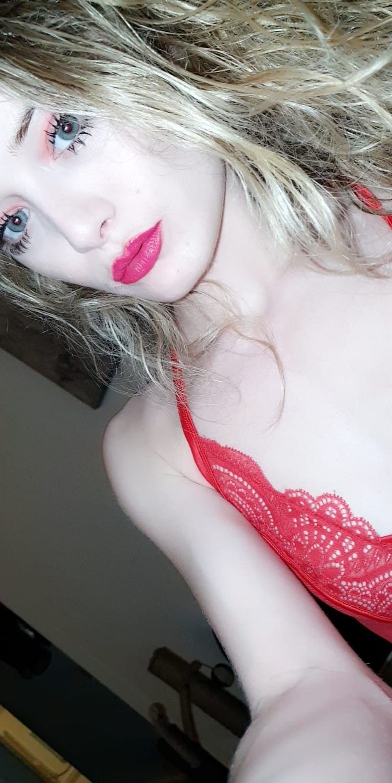 https://cdn.adultwork.com/gallery/G12/8892728.jpg