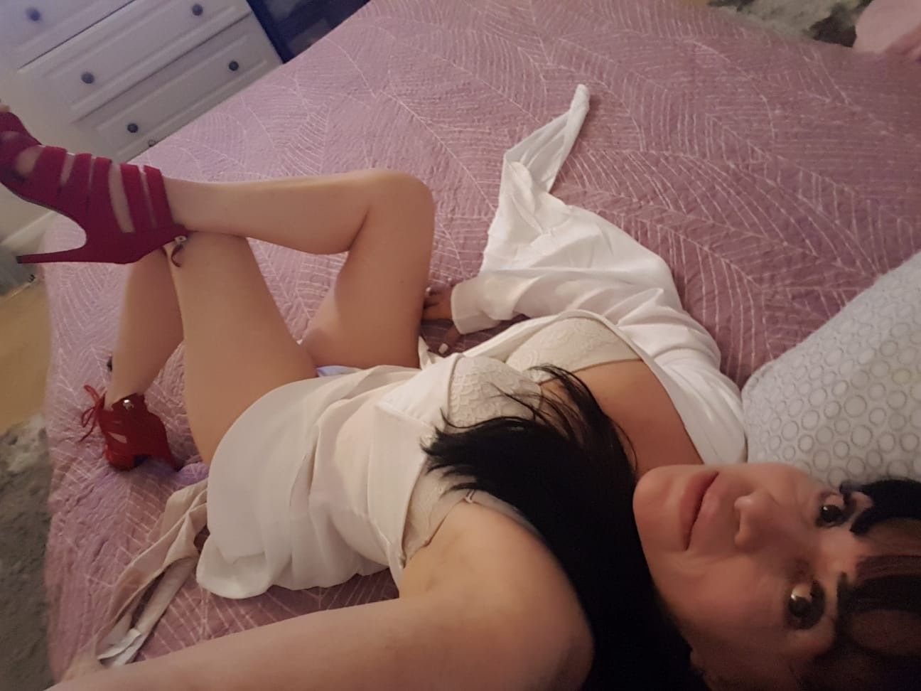 https://cdn.adultwork.com/gallery/G12/8893042.jpg