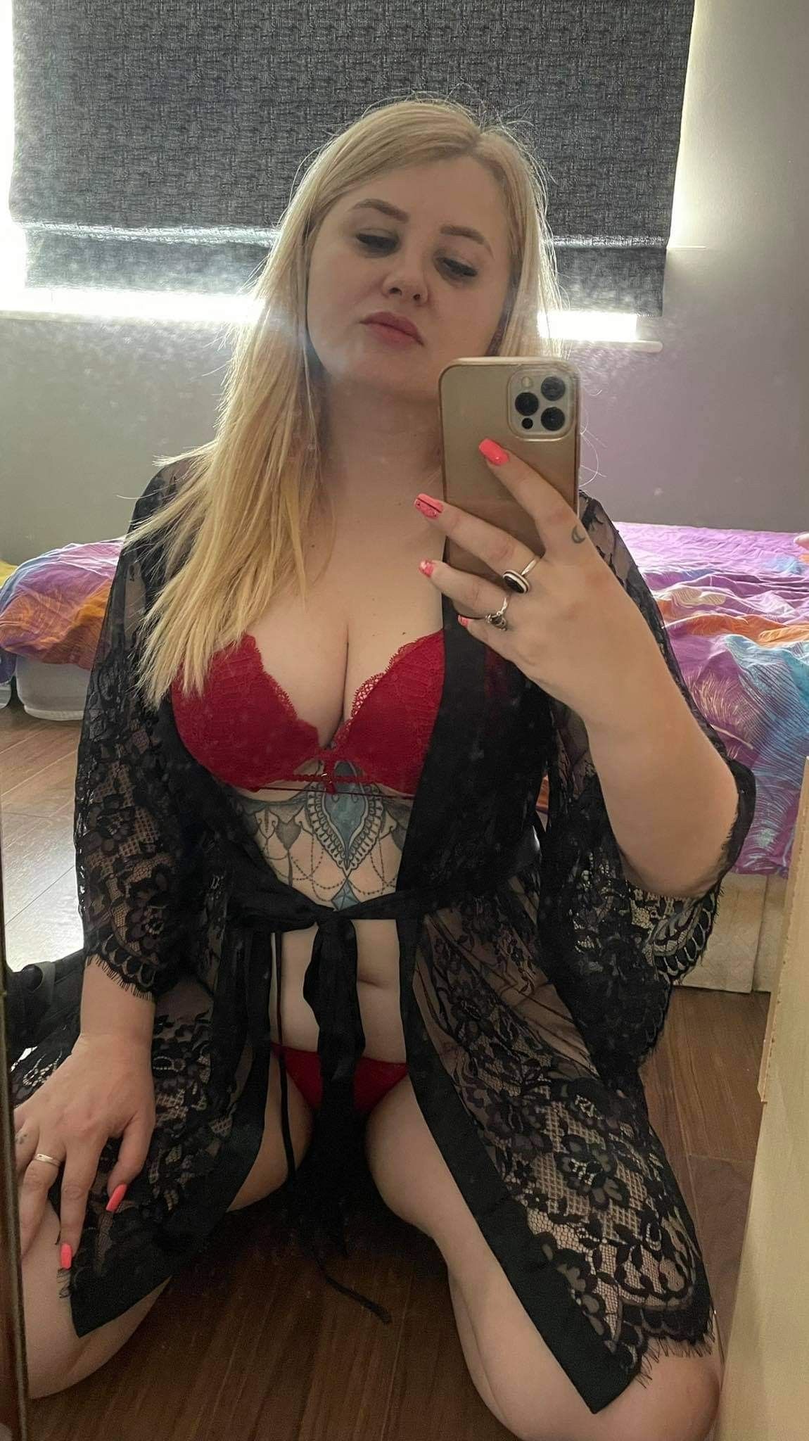 https://cdn.adultwork.com/gallery/G12/8899406.jpg