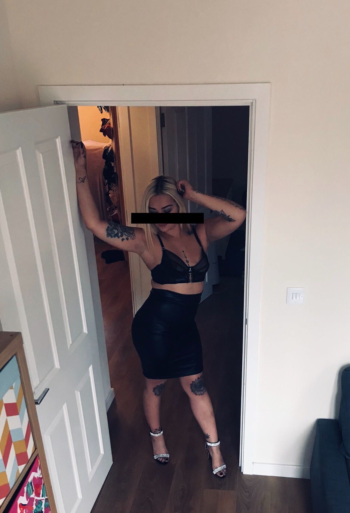 https://cdn.adultwork.com/gallery/G12/8900167.jpg