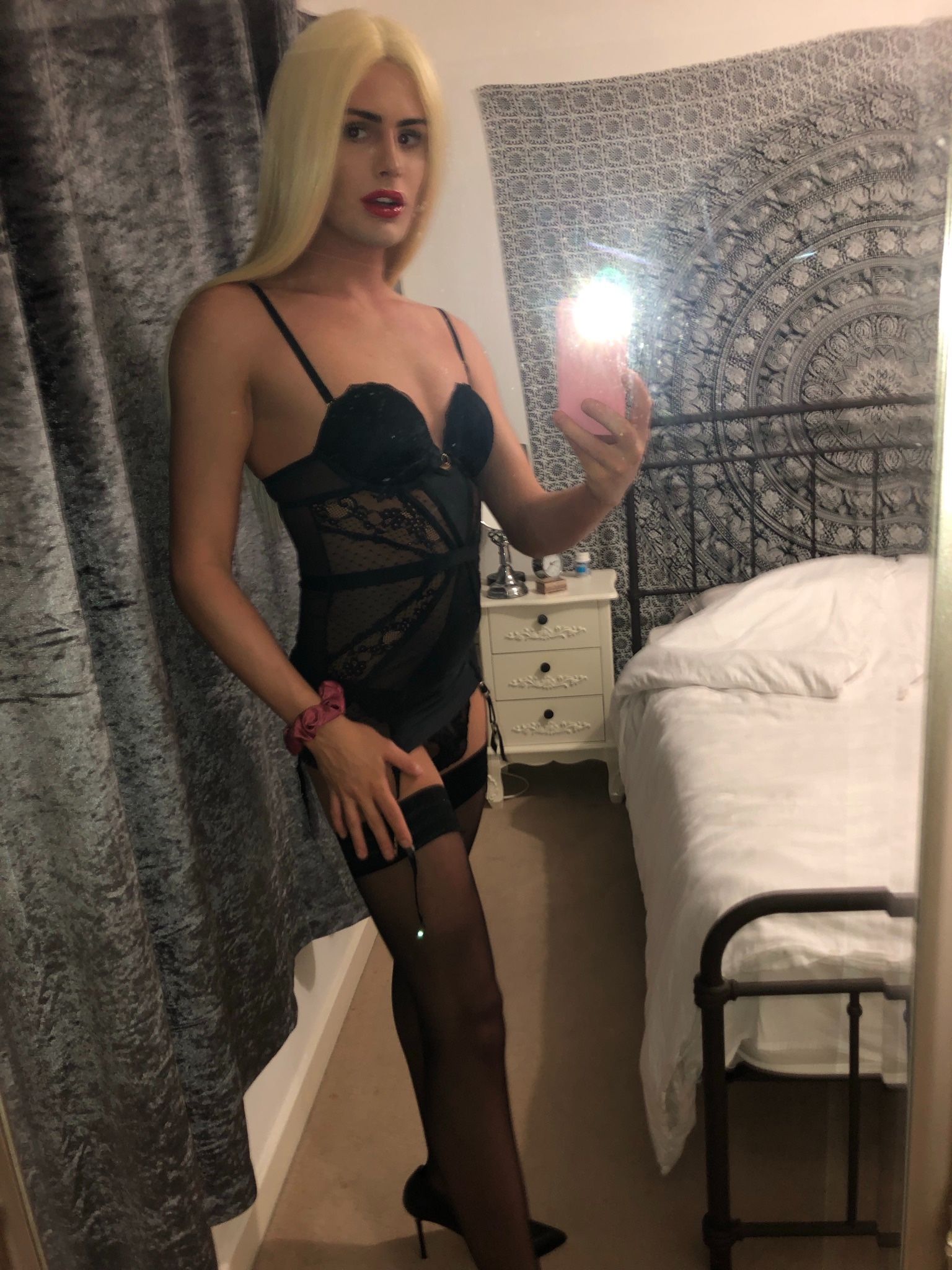 https://cdn.adultwork.com/gallery/G12/8900274.jpg