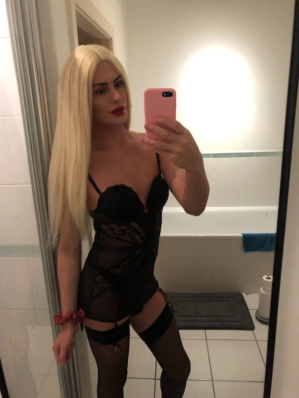 https://cdn.adultwork.com/gallery/G12/8900394.jpg