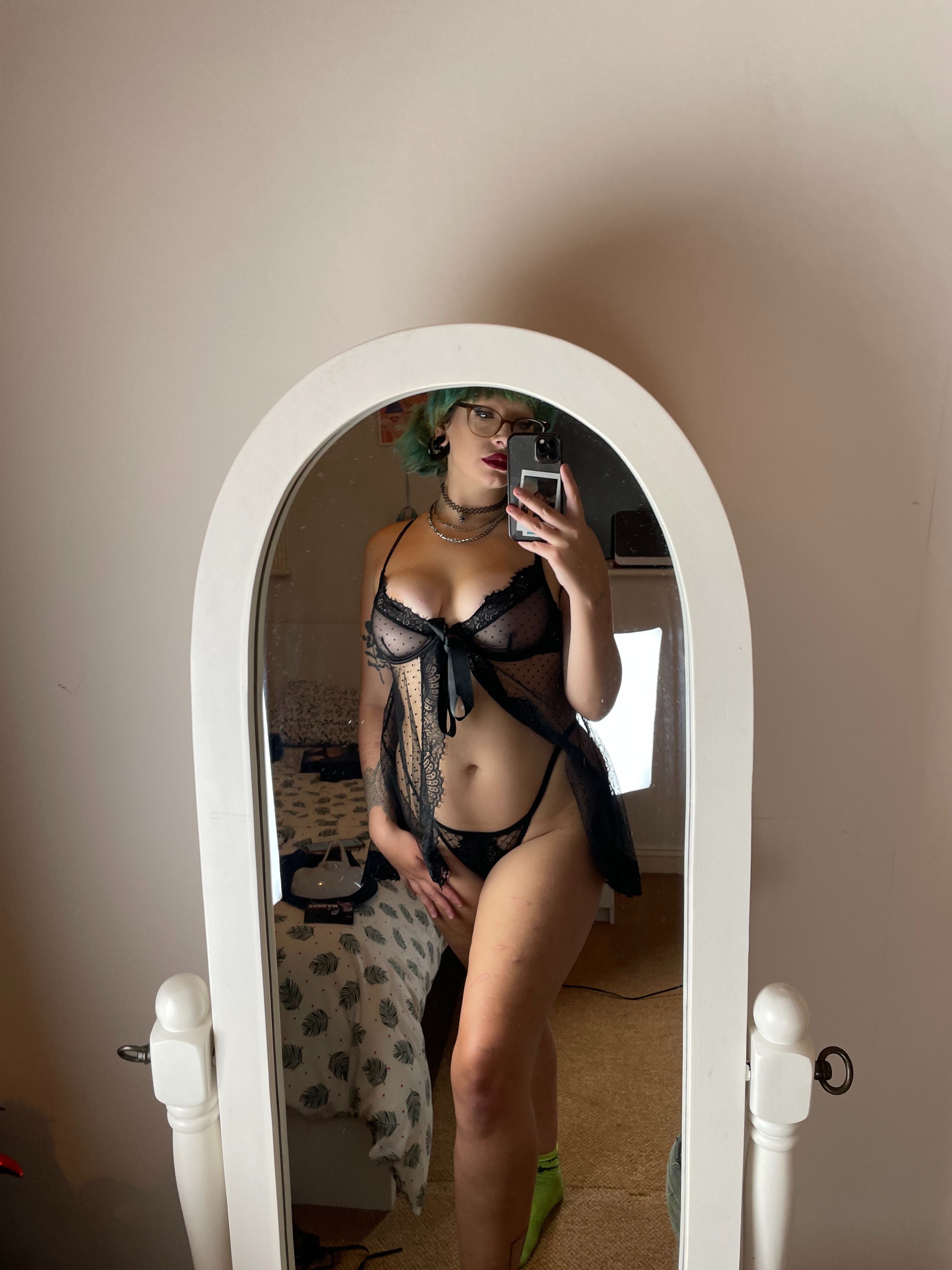 https://cdn.adultwork.com/gallery/G12/8900628.jpg