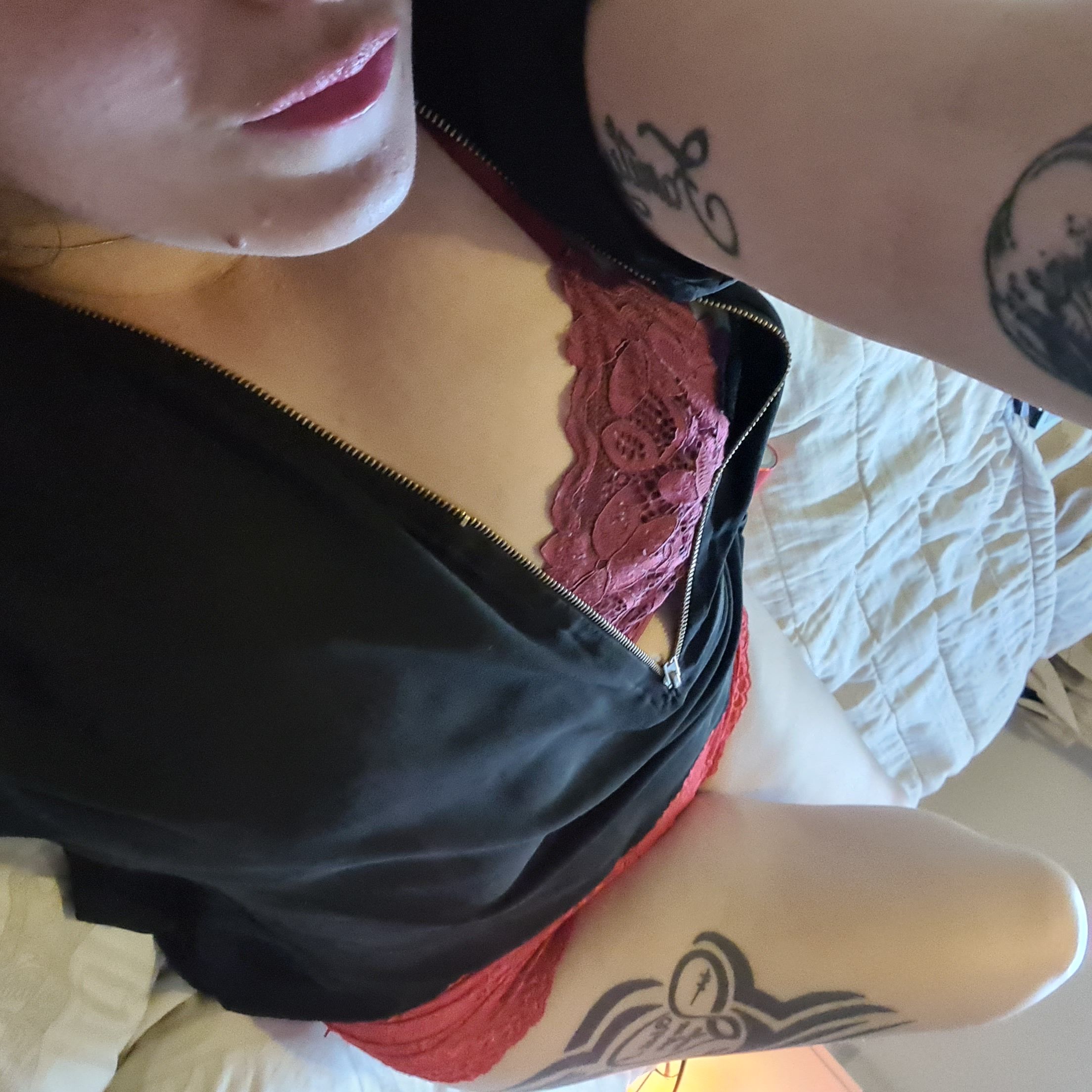 https://cdn.adultwork.com/gallery/G12/8900682.jpg