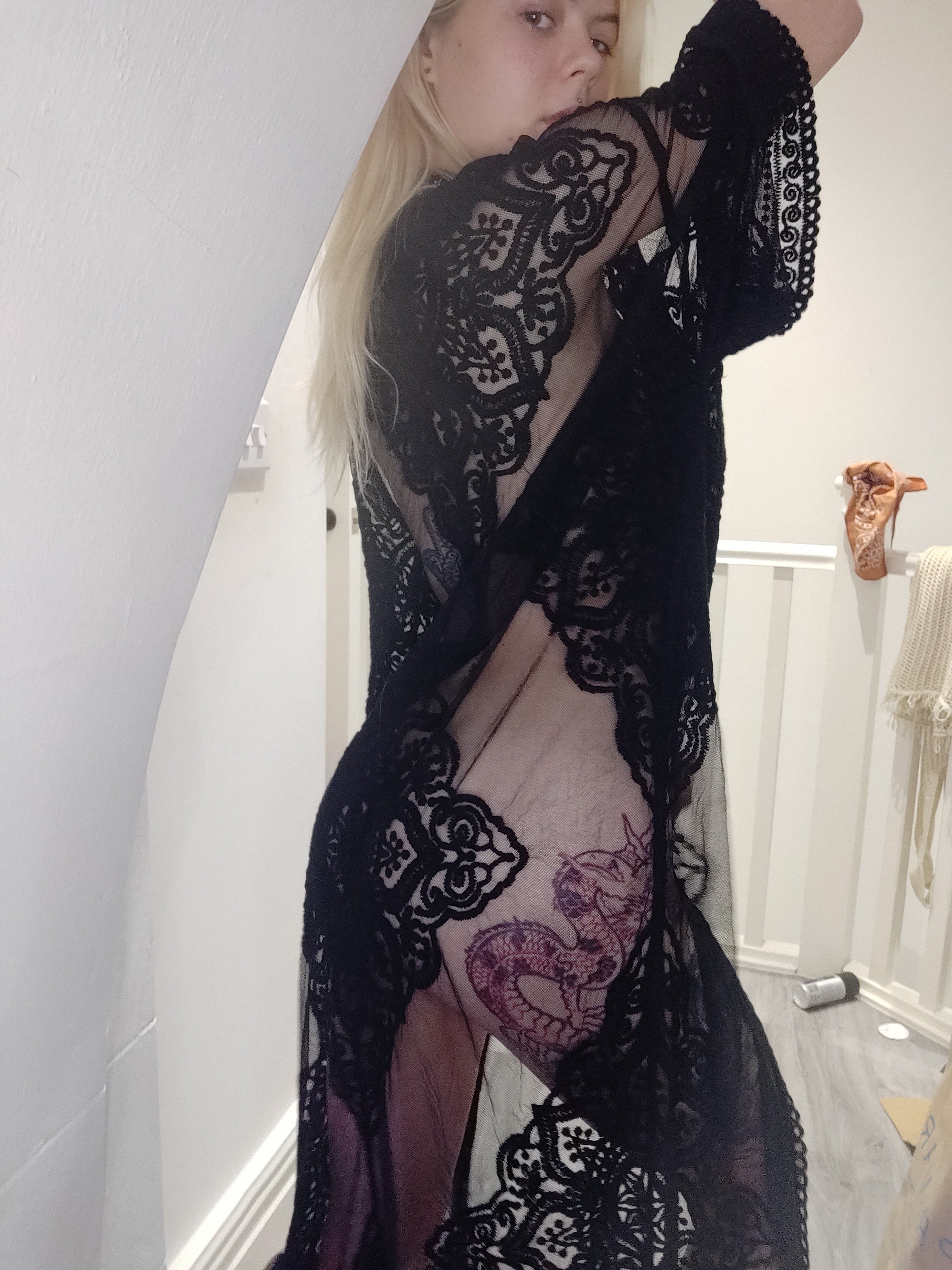 https://cdn.adultwork.com/gallery/G12/8901387.jpg