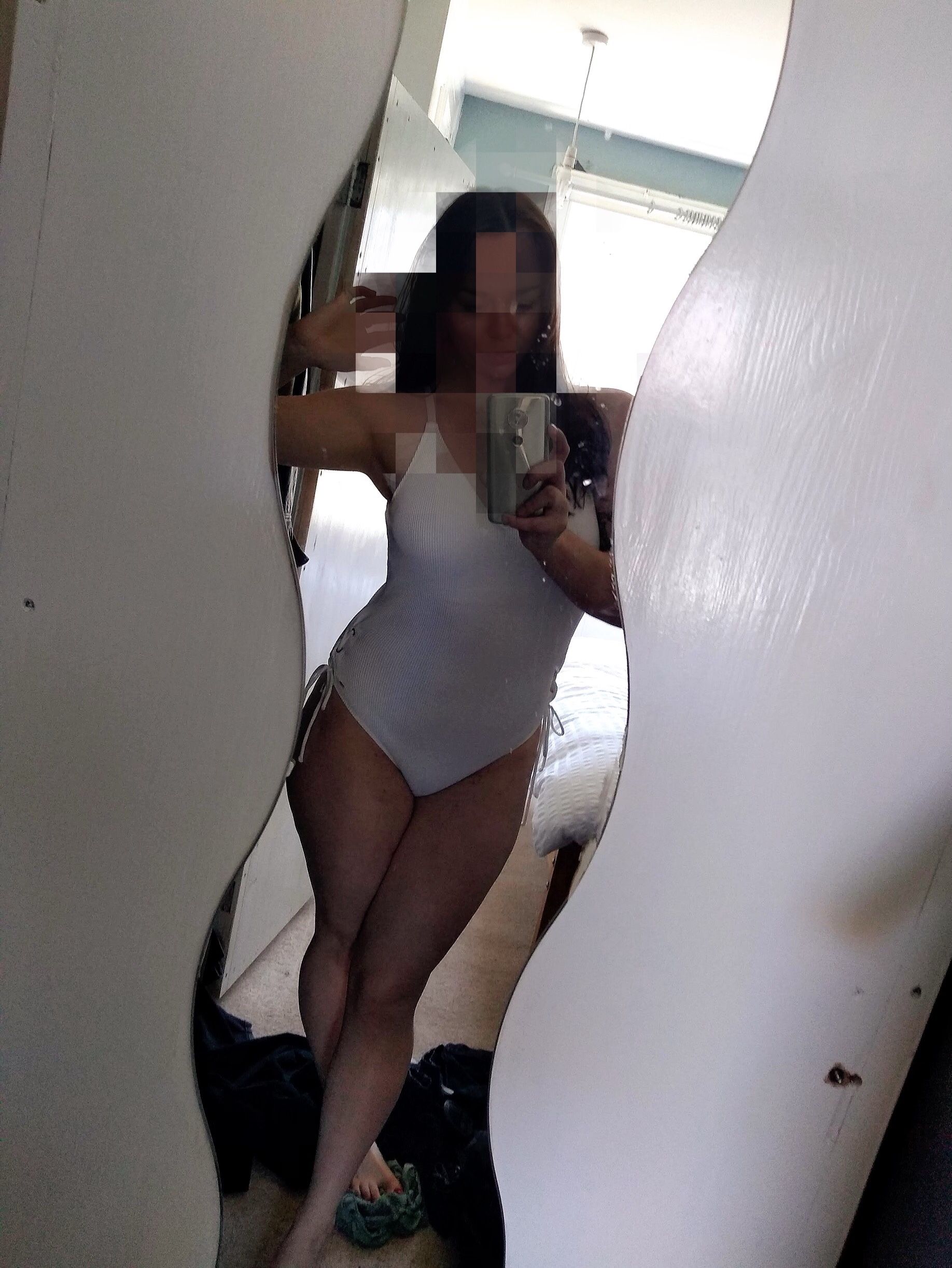 https://cdn.adultwork.com/gallery/G12/8901952.jpg