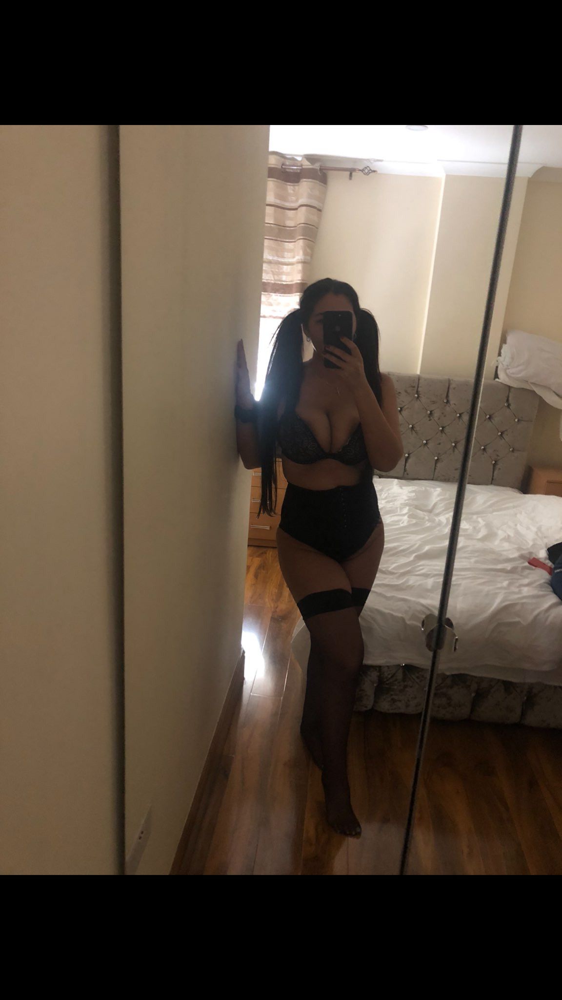 https://cdn.adultwork.com/gallery/G12/8905860.jpg