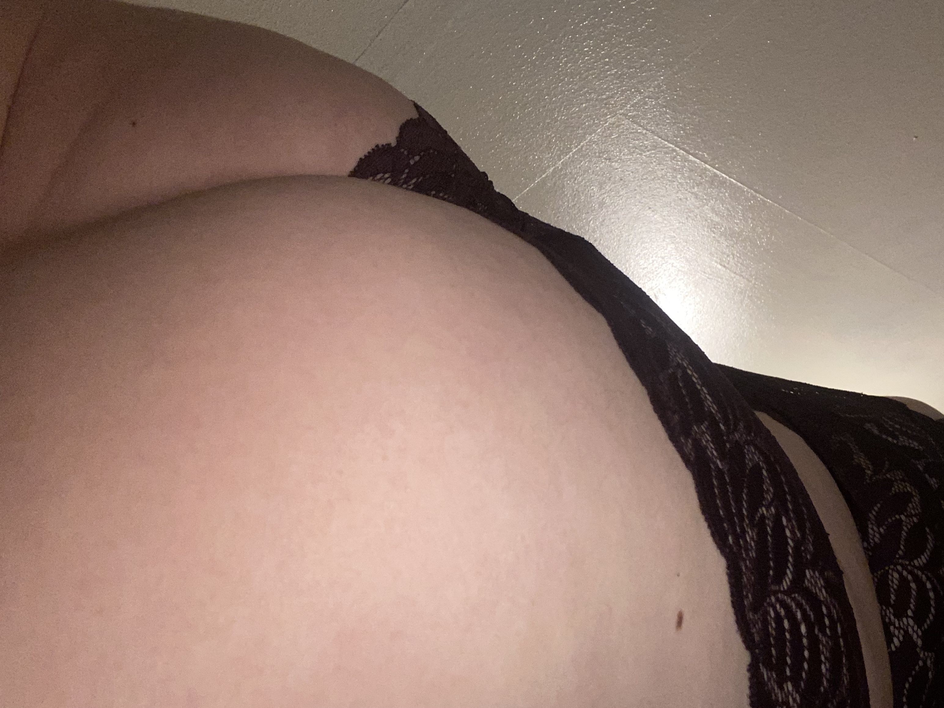 https://cdn.adultwork.com/gallery/G12/8906035.jpg