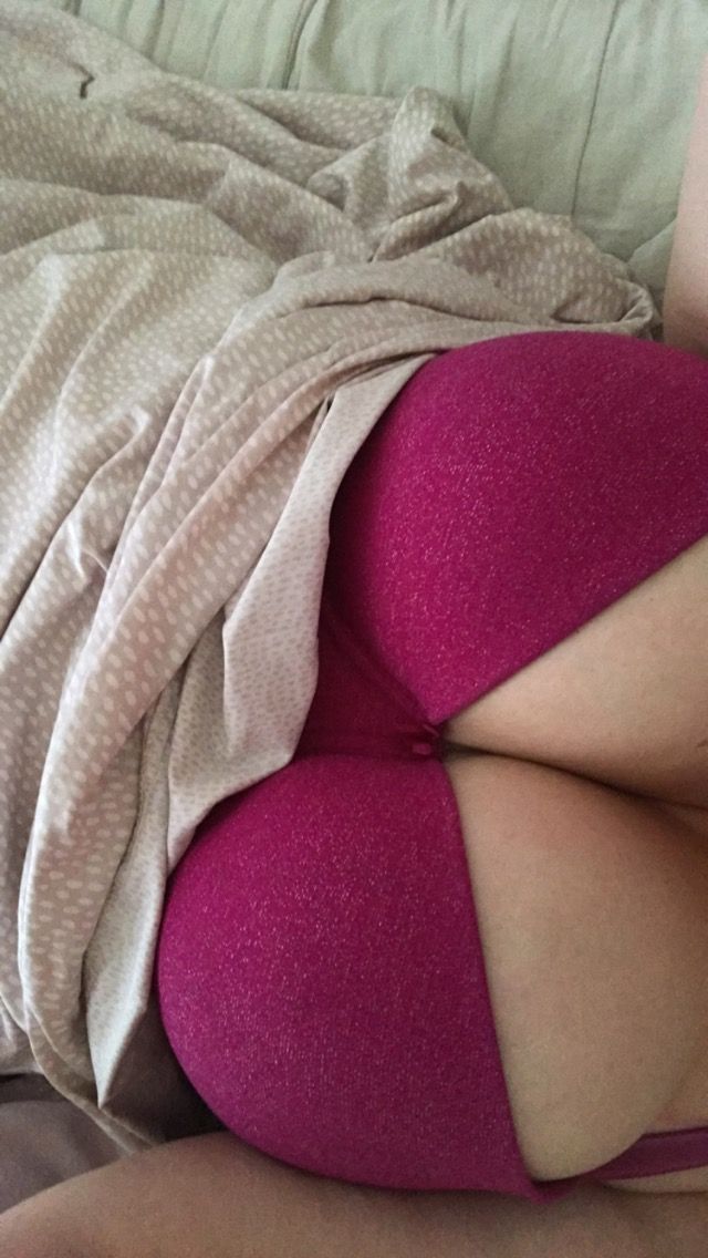 https://cdn.adultwork.com/gallery/G12/8906480.jpg