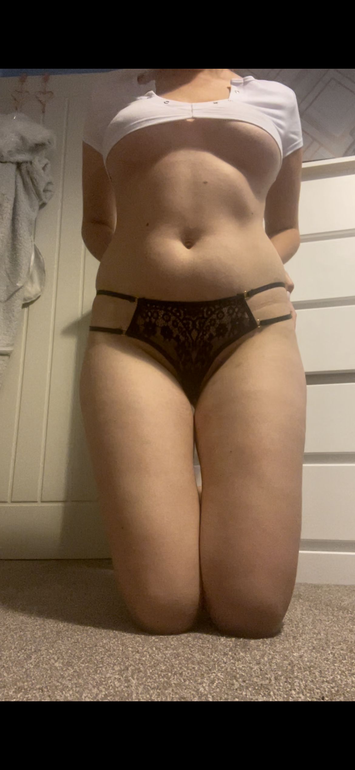 https://cdn.adultwork.com/gallery/G12/8906822.jpg