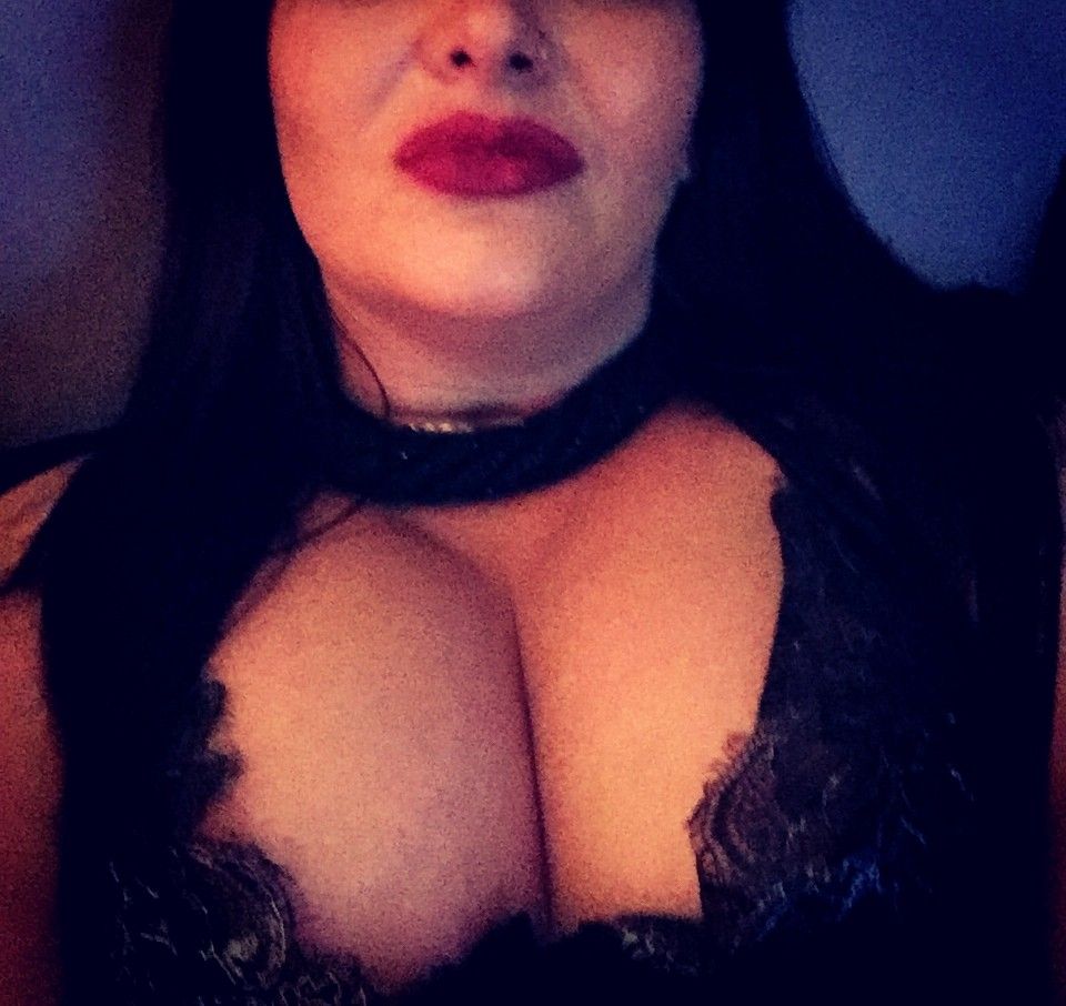 https://cdn.adultwork.com/gallery/G12/8907120.jpg