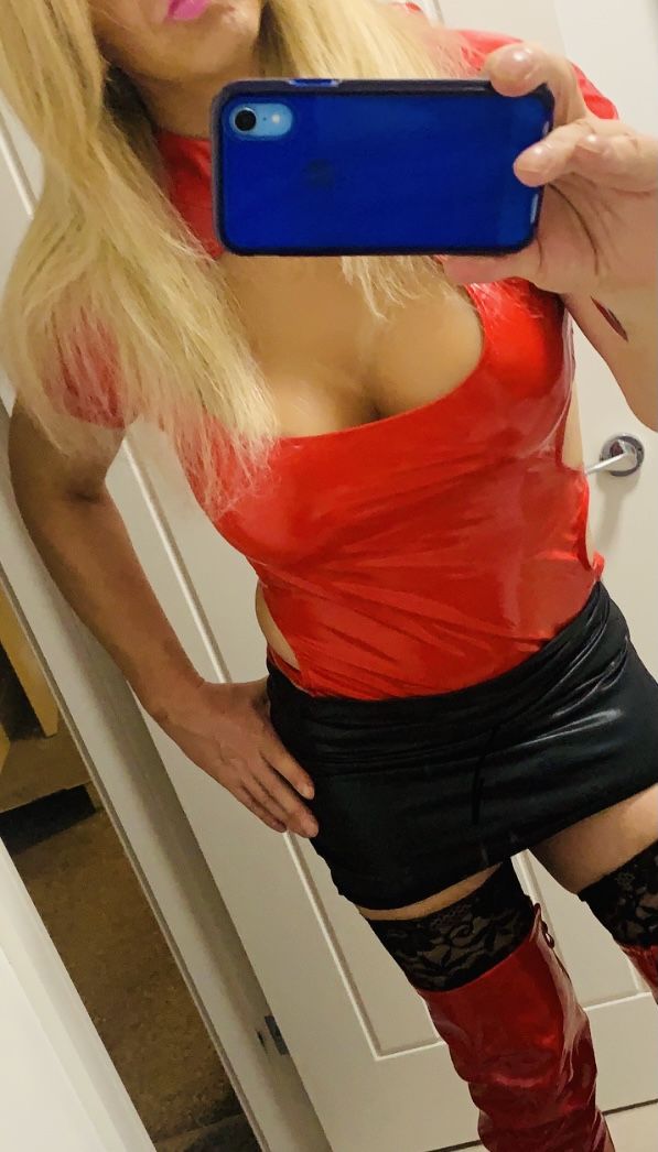 https://cdn.adultwork.com/gallery/G12/8908266.jpg