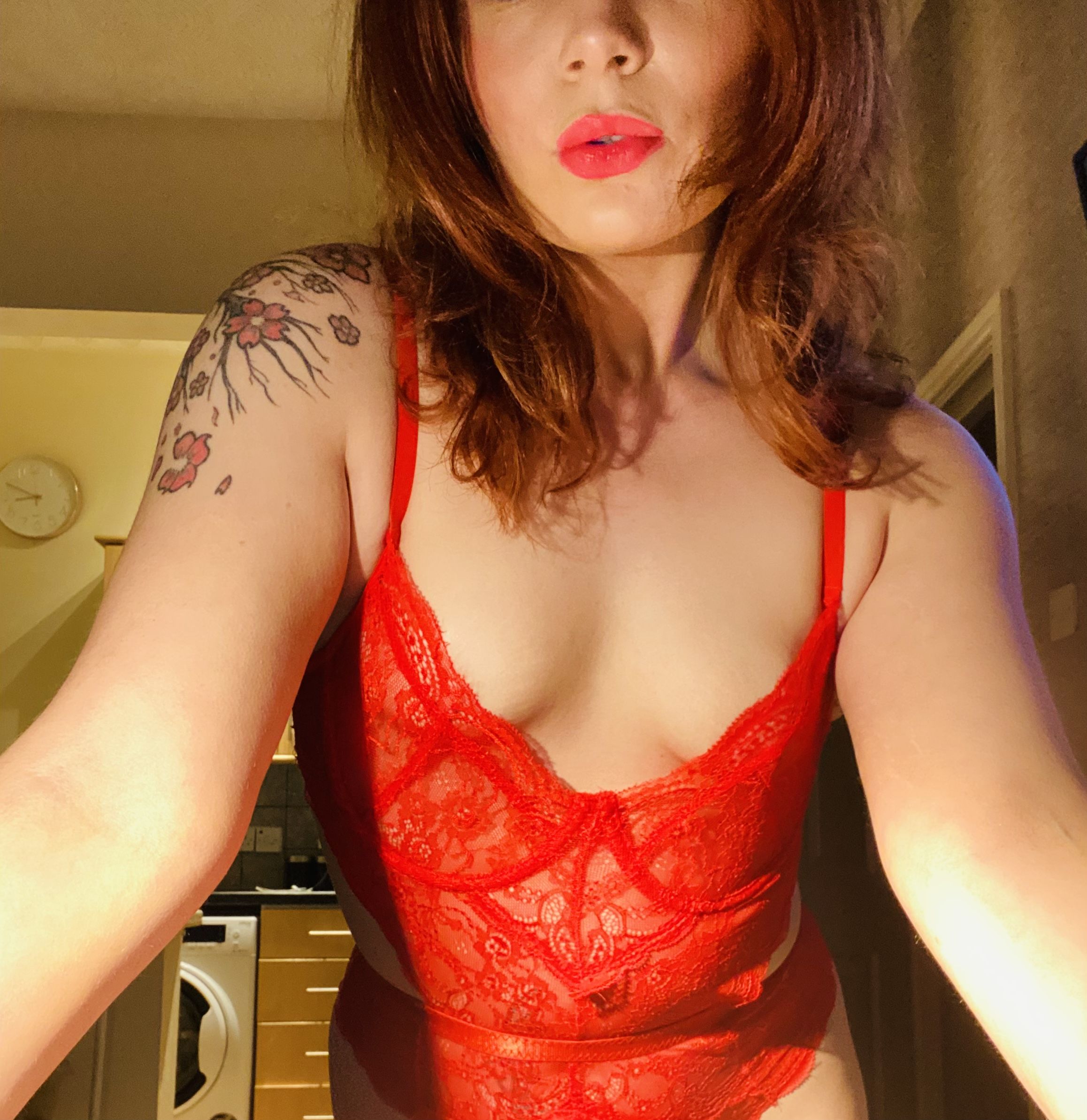 https://cdn.adultwork.com/gallery/G12/8908893.jpg