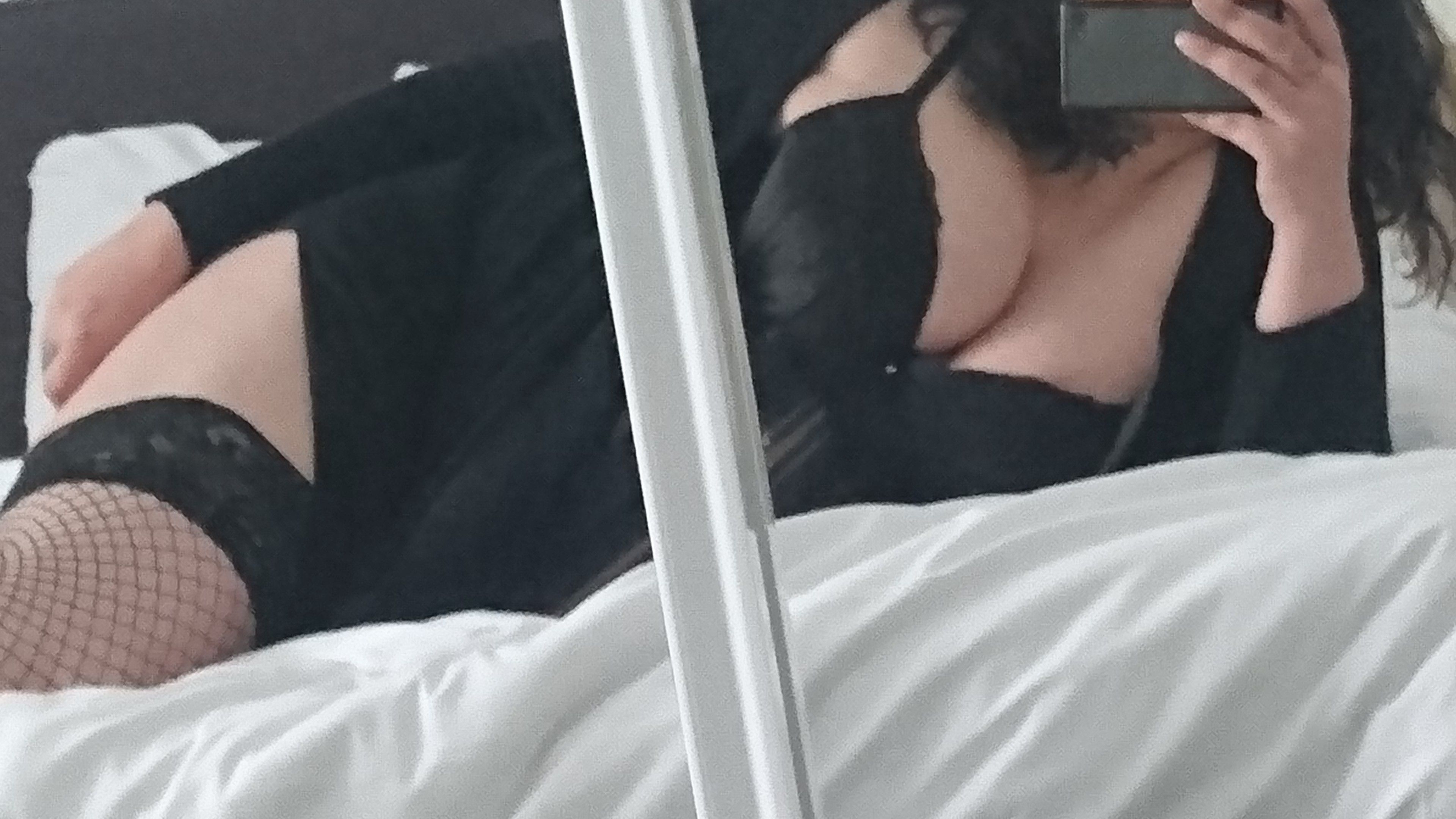 https://cdn.adultwork.com/gallery/G12/8910750.jpg