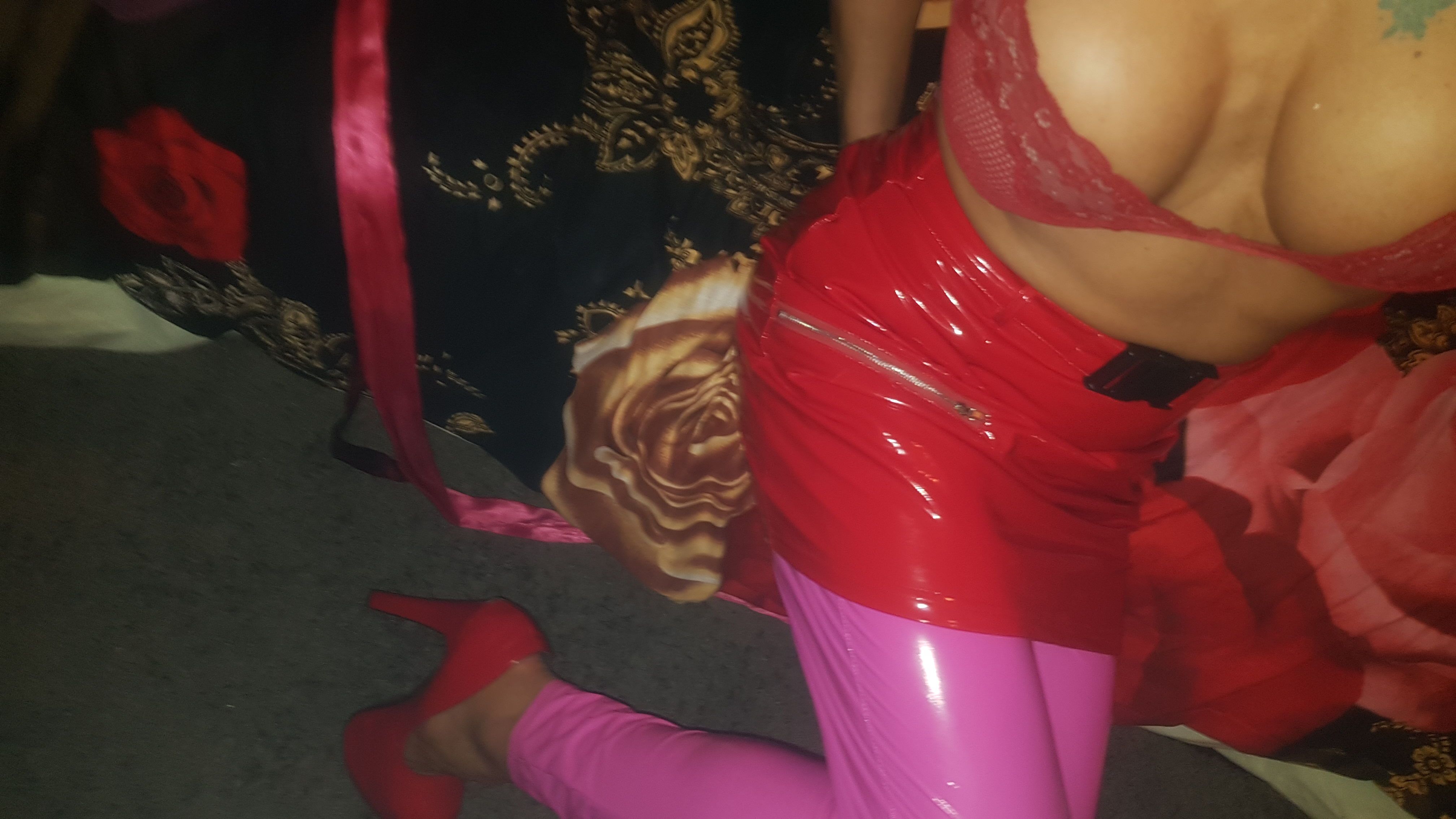 https://cdn.adultwork.com/gallery/G12/8911358.jpg