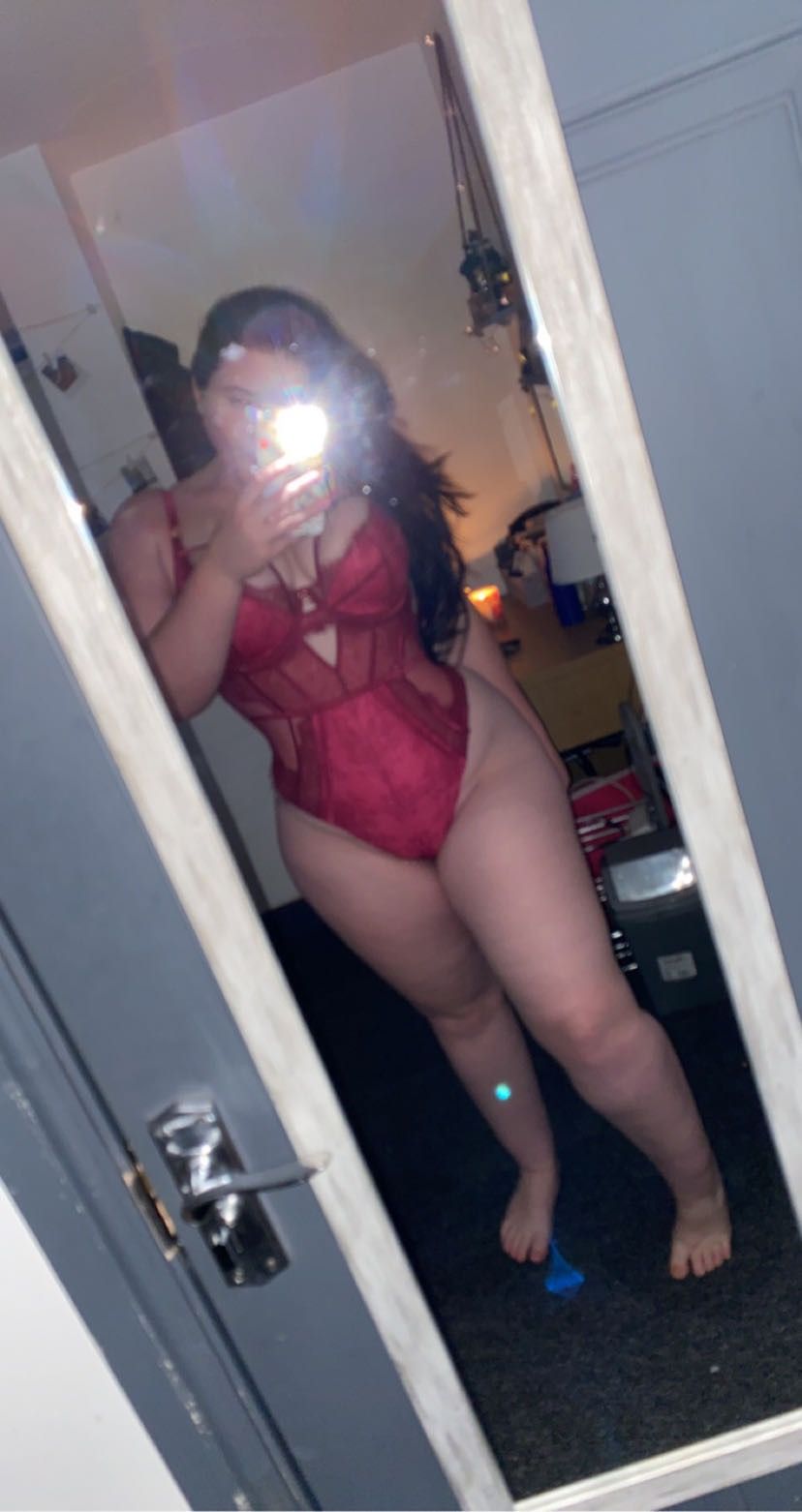 https://cdn.adultwork.com/gallery/G12/8911490.jpg