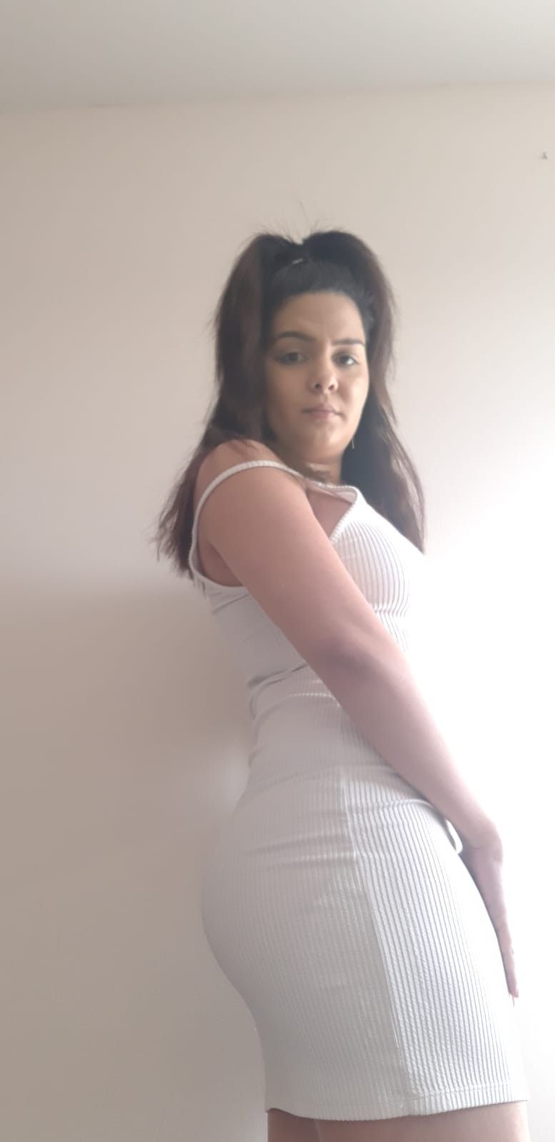 https://cdn.adultwork.com/gallery/G12/8913075.jpg