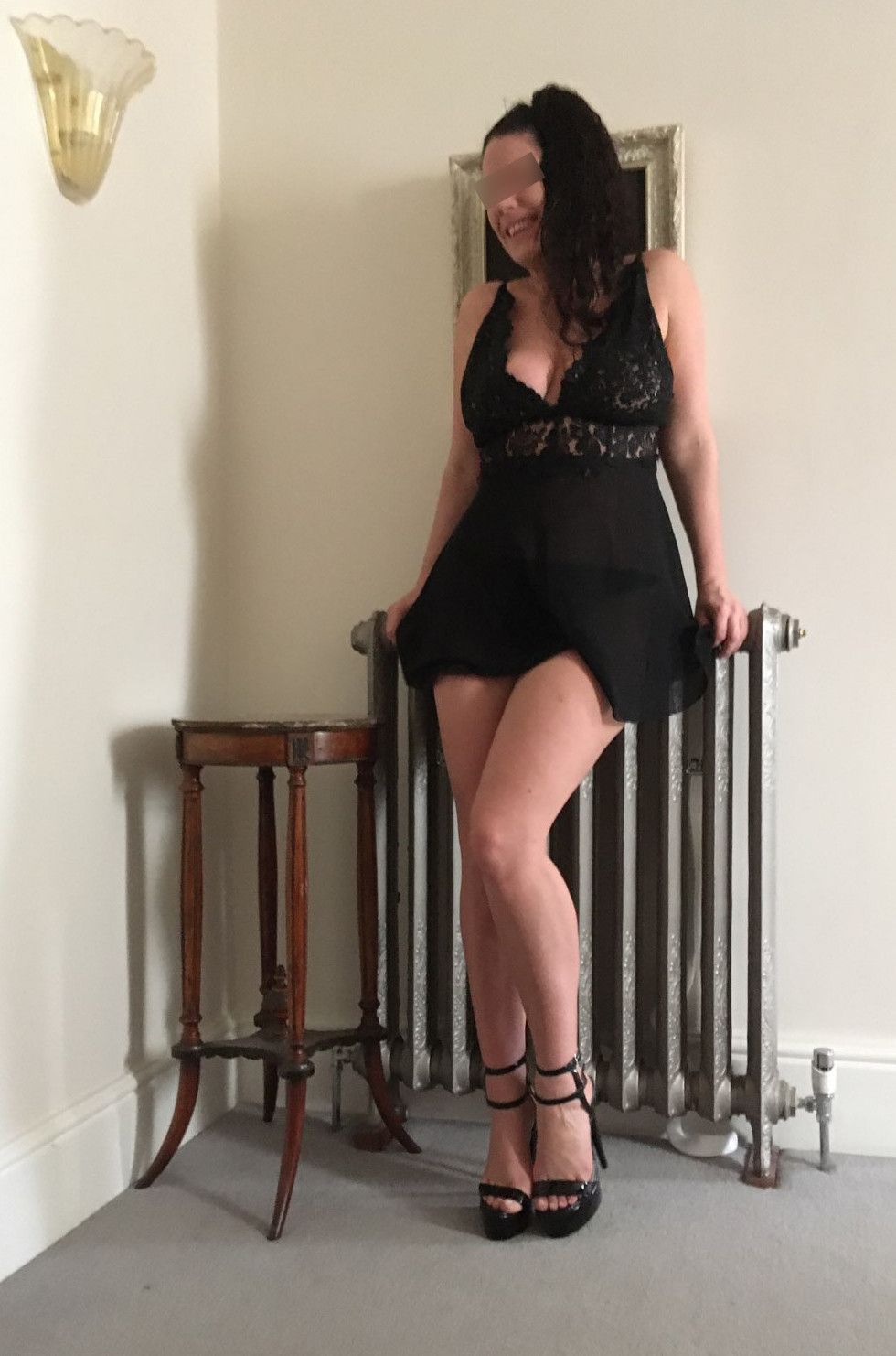 https://cdn.adultwork.com/gallery/G12/8916229.jpg