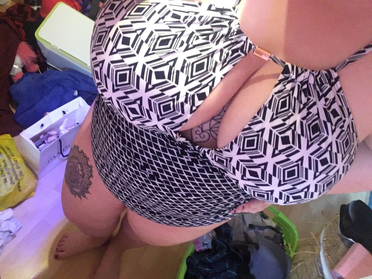 https://cdn.adultwork.com/gallery/G12/8916258.jpg