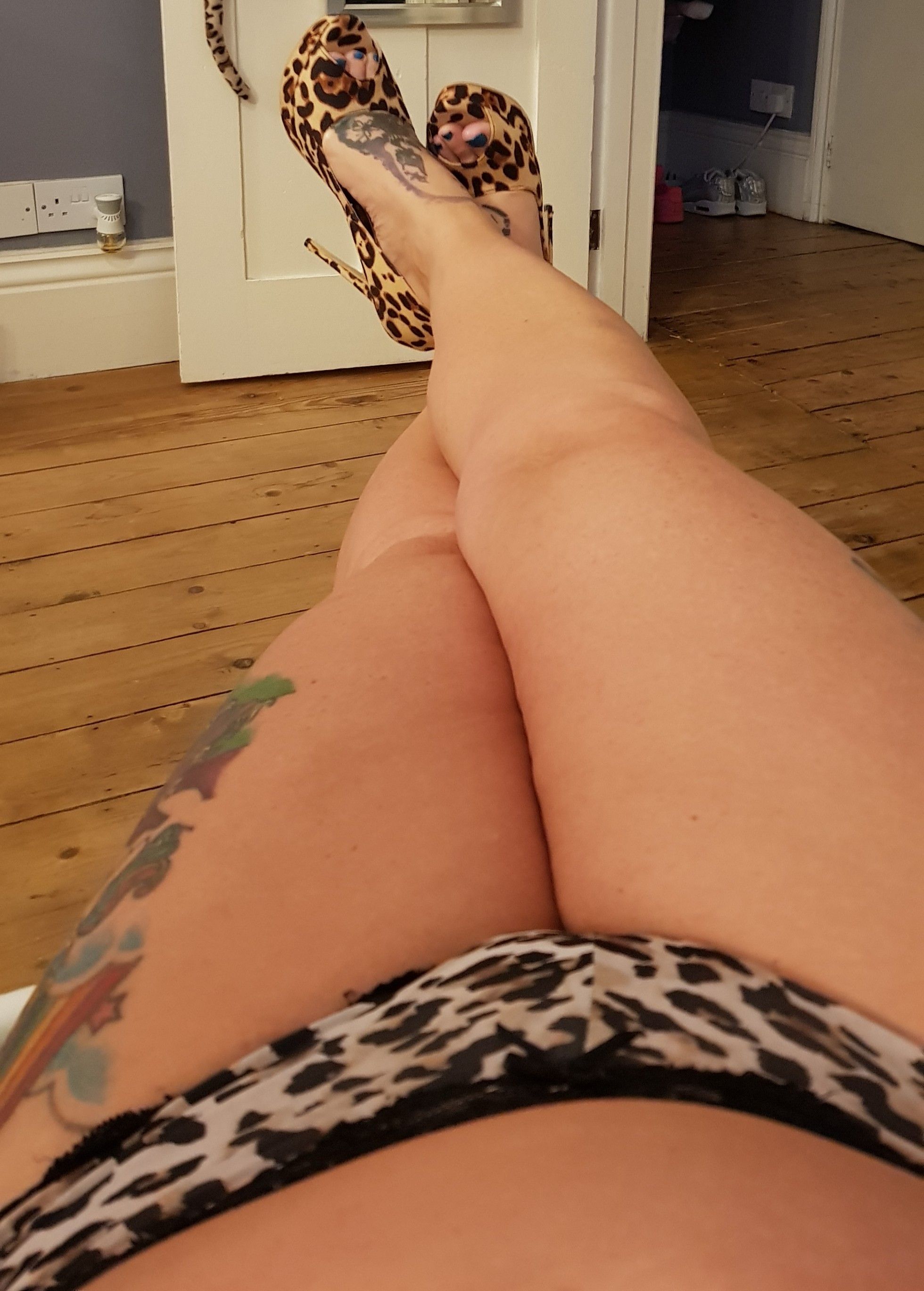 https://cdn.adultwork.com/gallery/G12/8916944.jpg