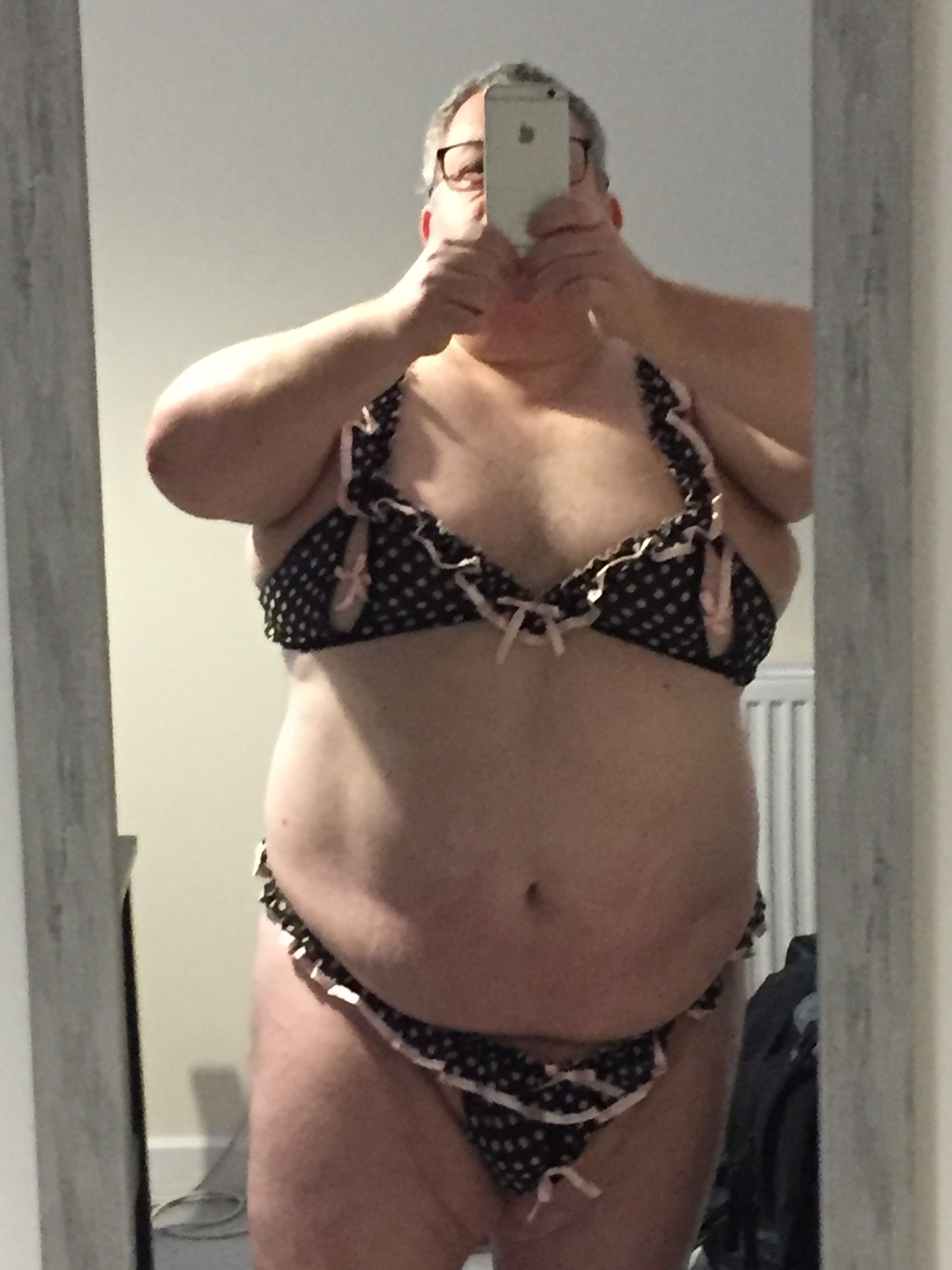 https://cdn.adultwork.com/gallery/G12/8917448.jpg