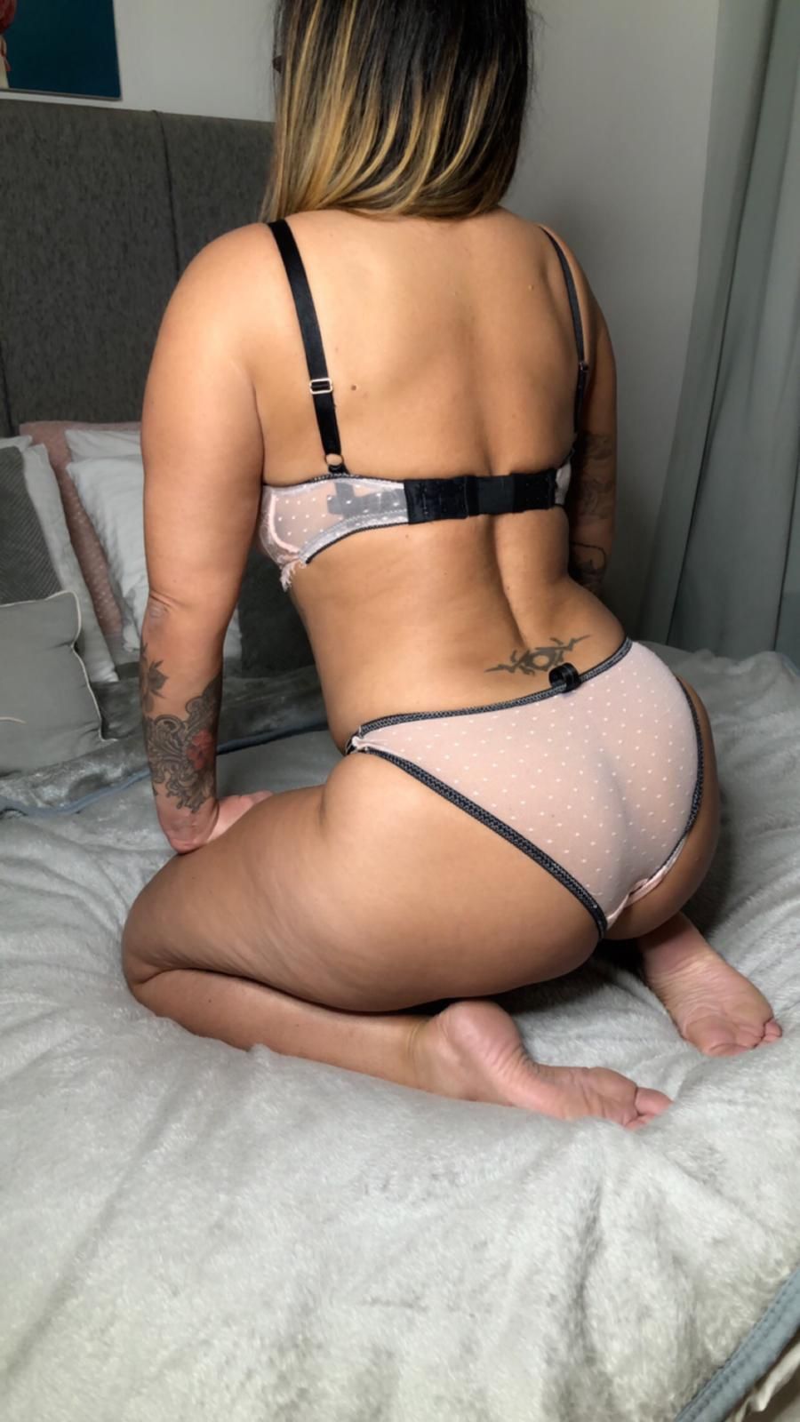 https://cdn.adultwork.com/gallery/G12/8917542.jpg