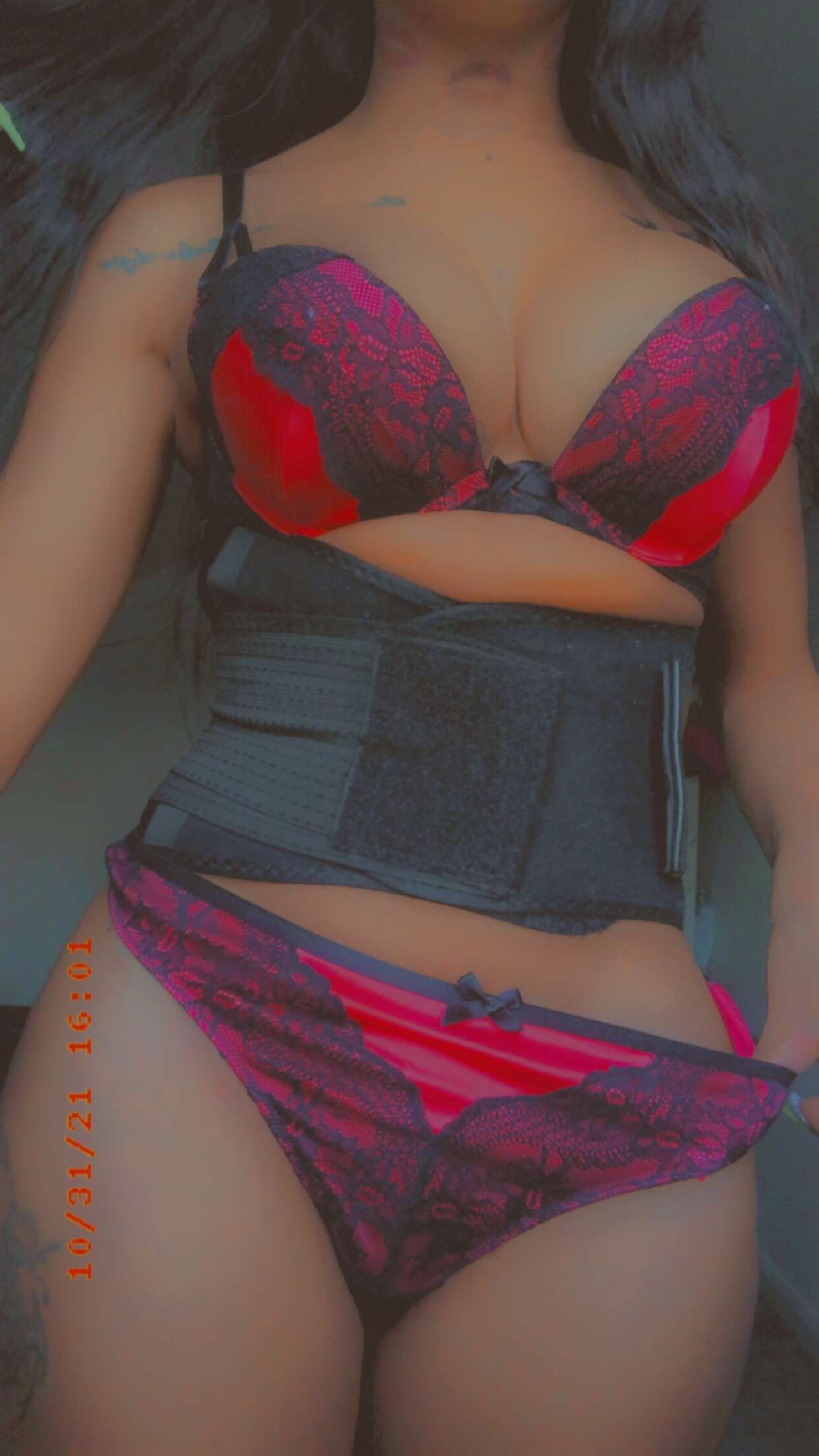 https://cdn.adultwork.com/gallery/G12/8919100.jpg