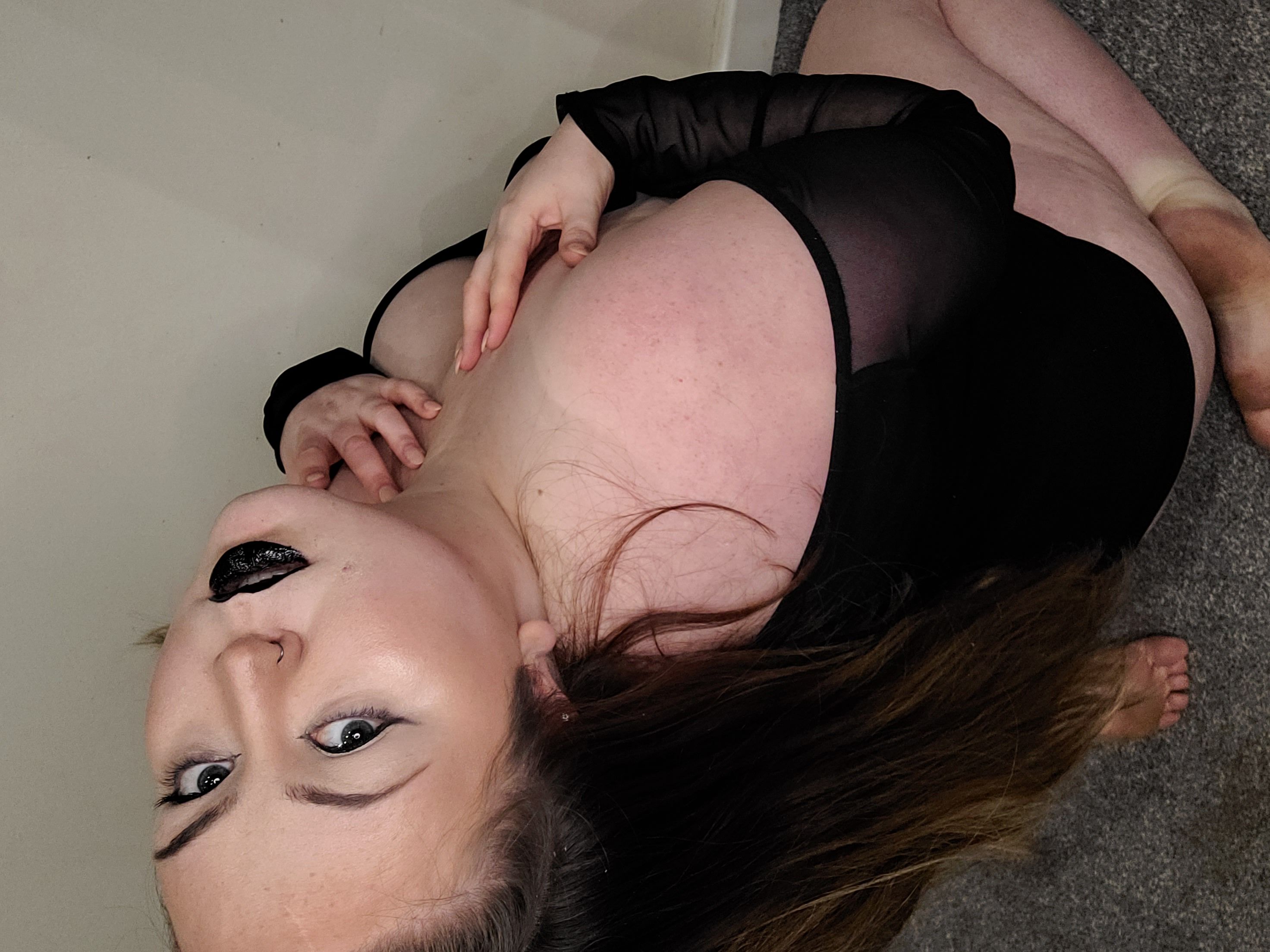 https://cdn.adultwork.com/gallery/G12/8921357.jpg