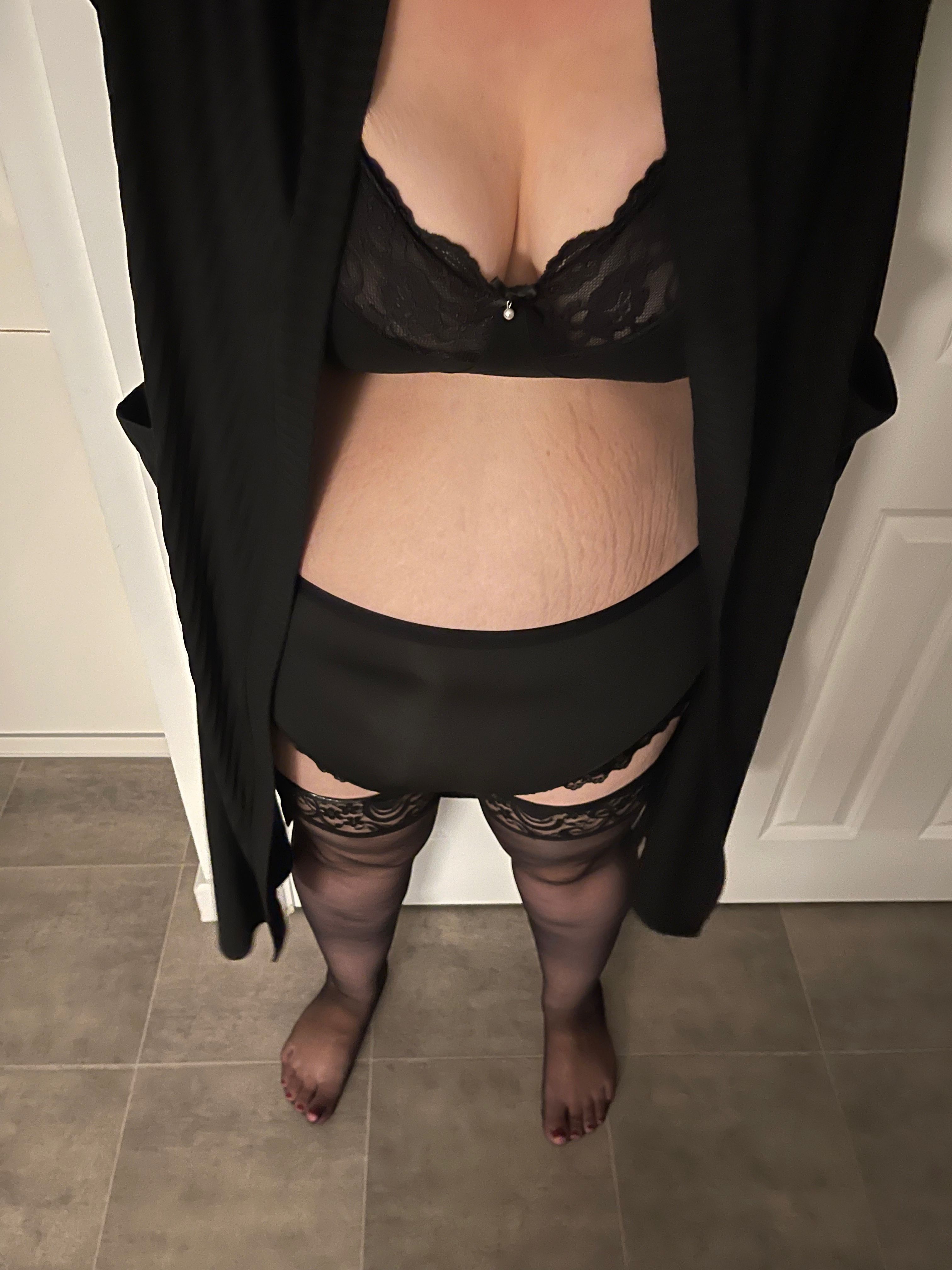 https://cdn.adultwork.com/gallery/G12/8921690.jpg