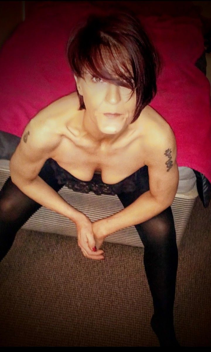 https://cdn.adultwork.com/gallery/G12/8921804.jpg