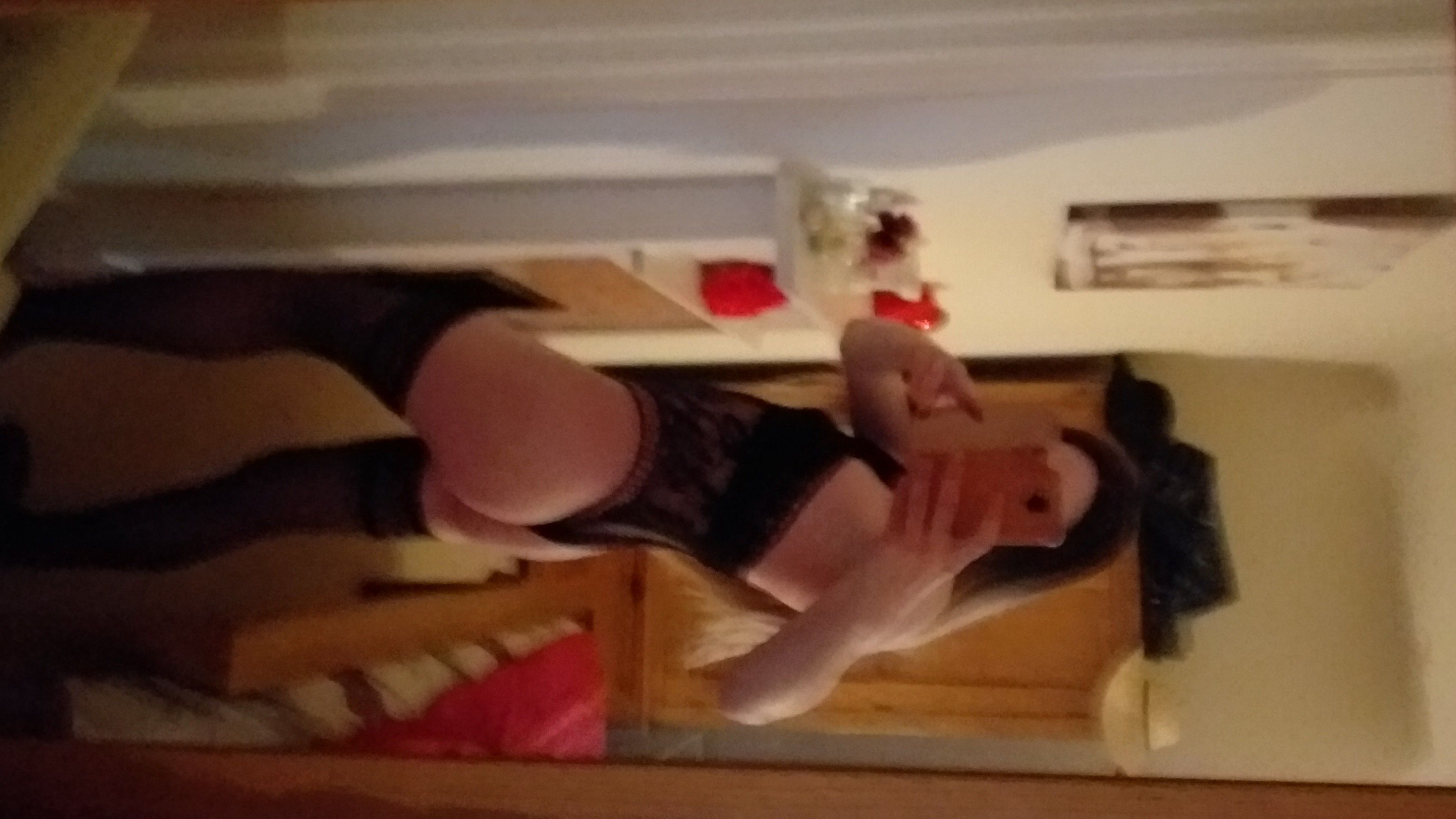 https://cdn.adultwork.com/gallery/G12/8921898.jpg