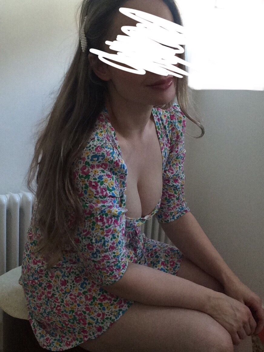 https://cdn.adultwork.com/gallery/G12/8926205.jpg