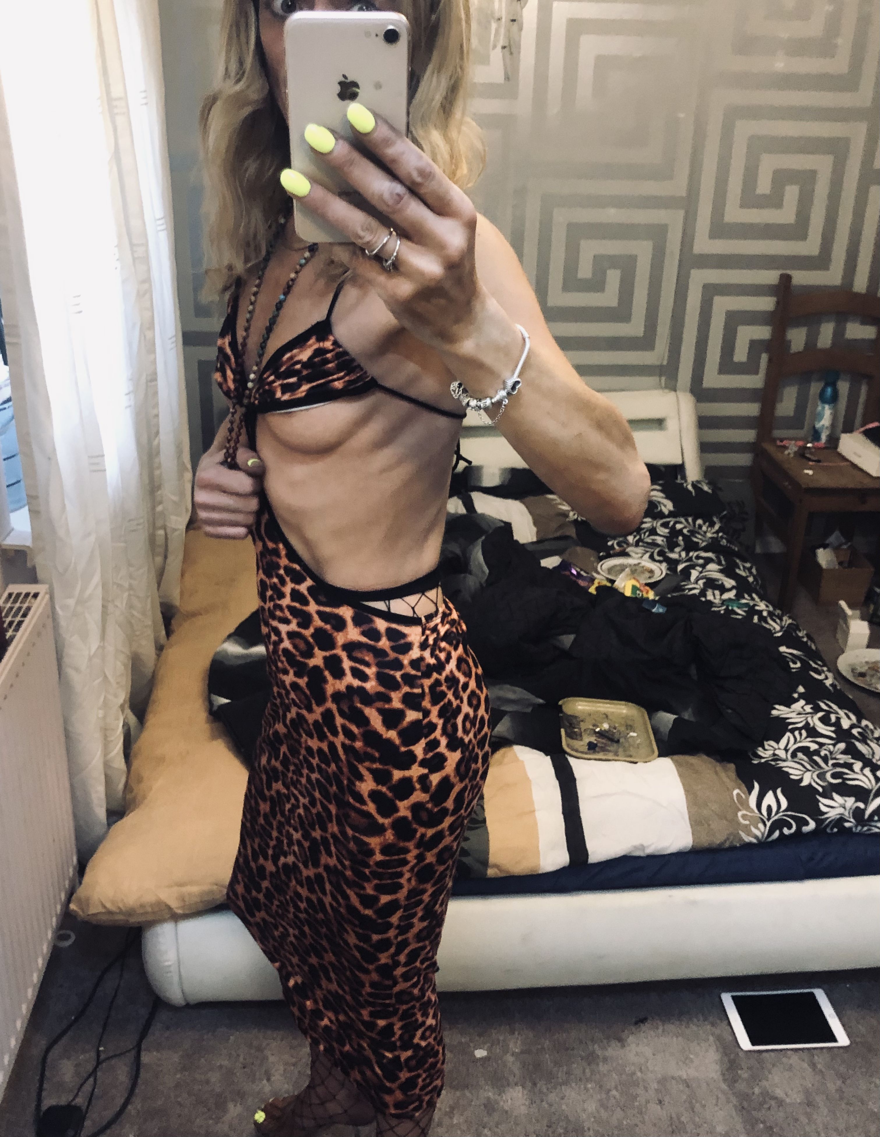 https://cdn.adultwork.com/gallery/G12/8929177.jpg