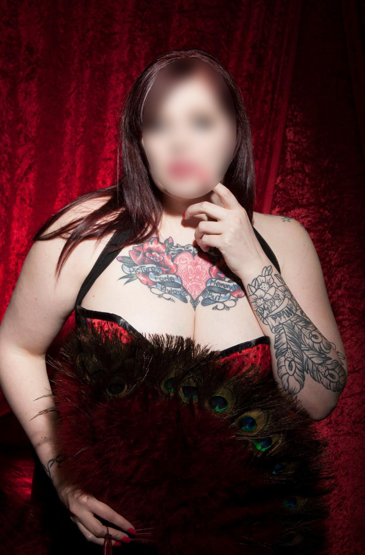 https://cdn.adultwork.com/gallery/G12/8929384.jpg