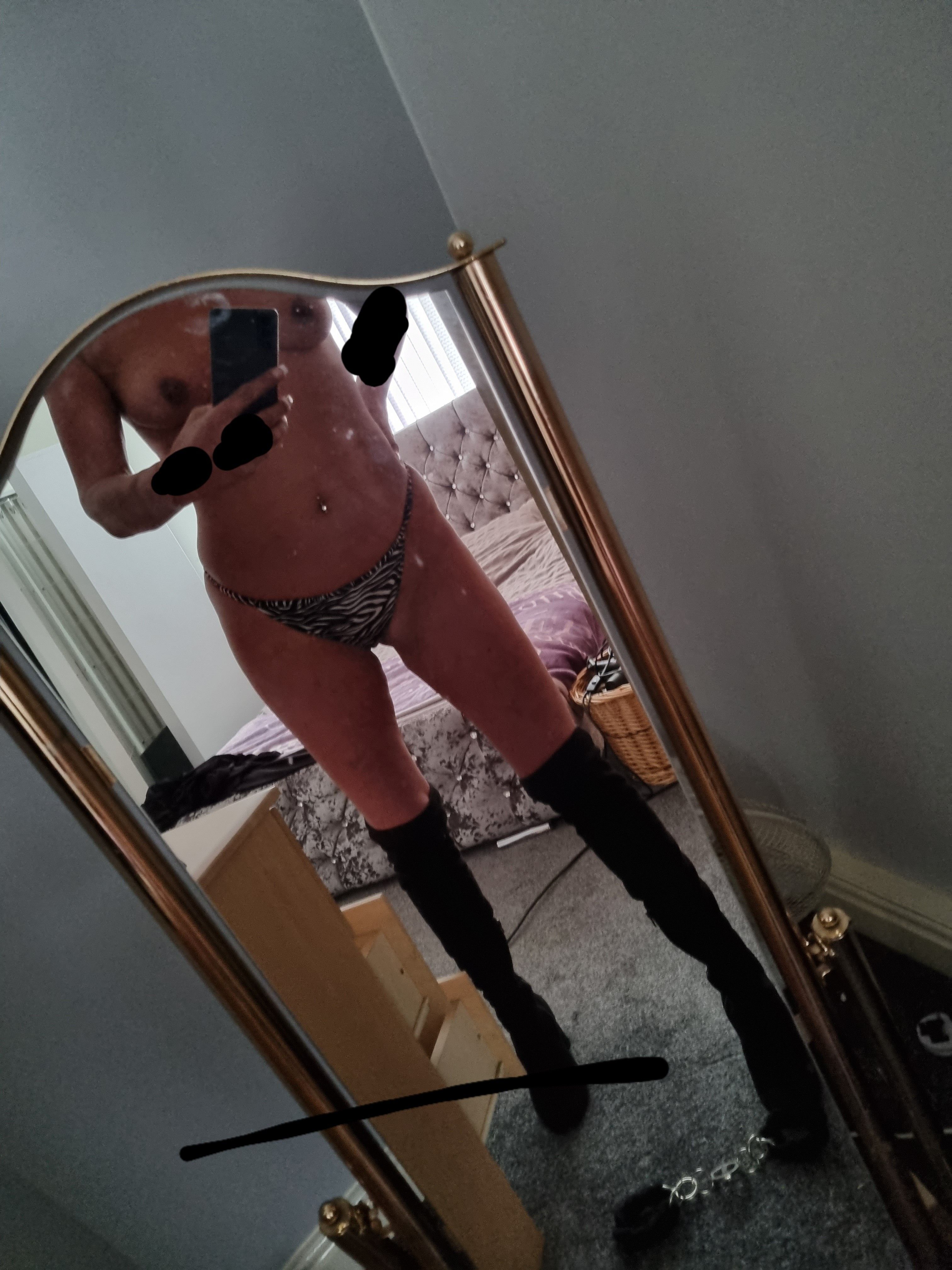 https://cdn.adultwork.com/gallery/G12/8929628.jpg