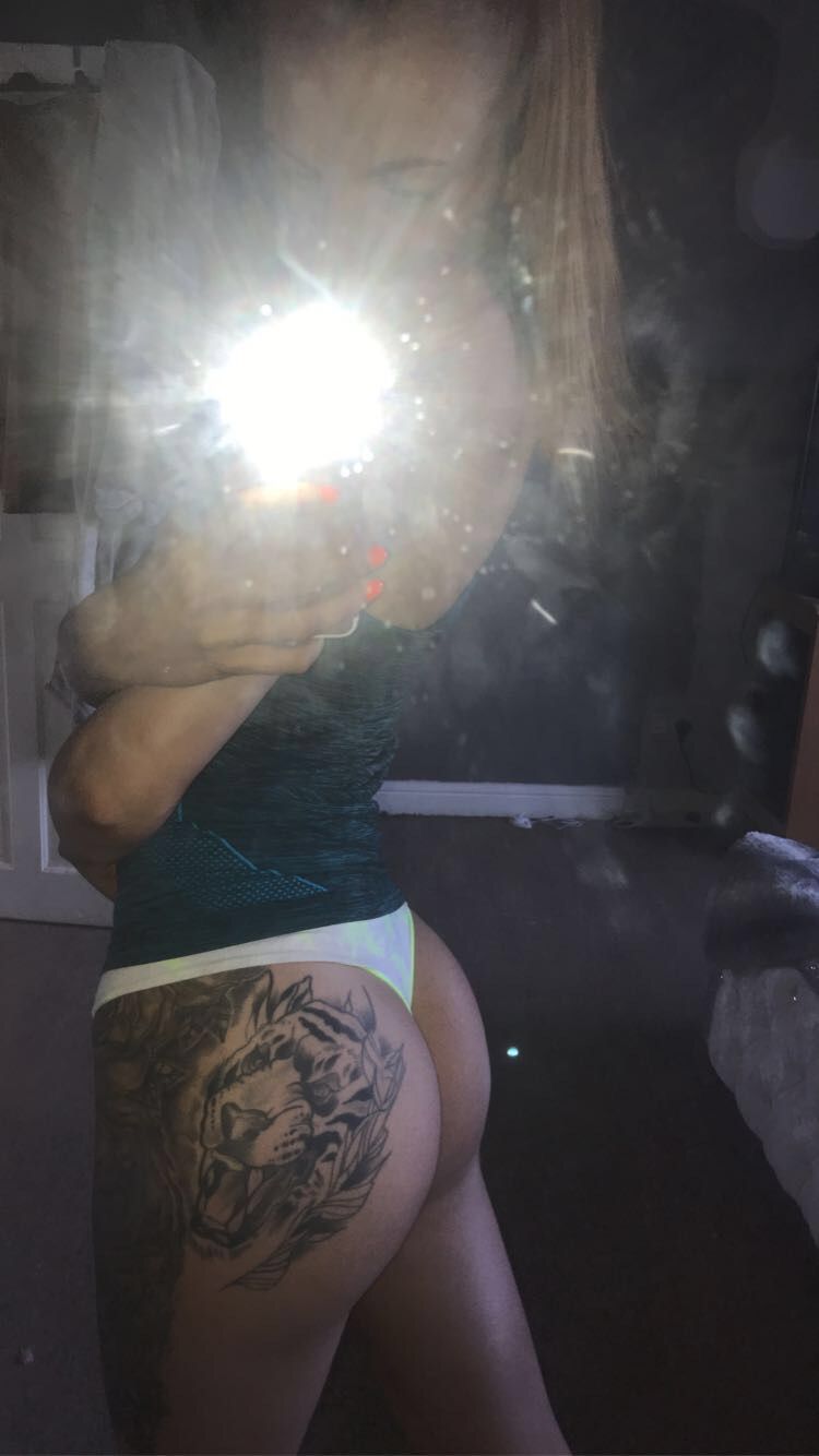 https://cdn.adultwork.com/gallery/G12/8932085.jpg