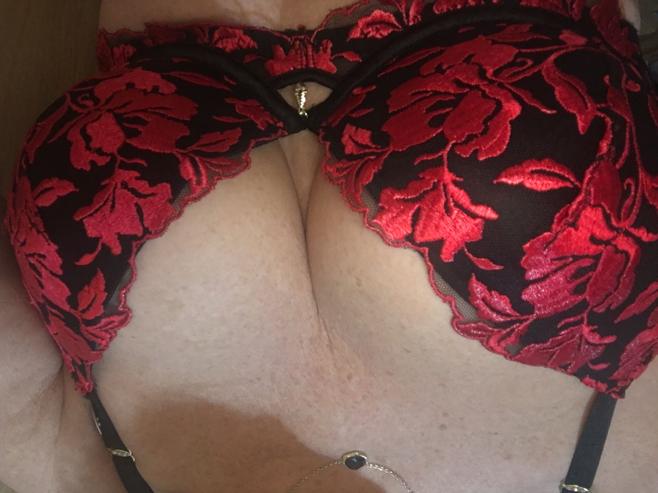 https://cdn.adultwork.com/gallery/G12/8932365.jpg