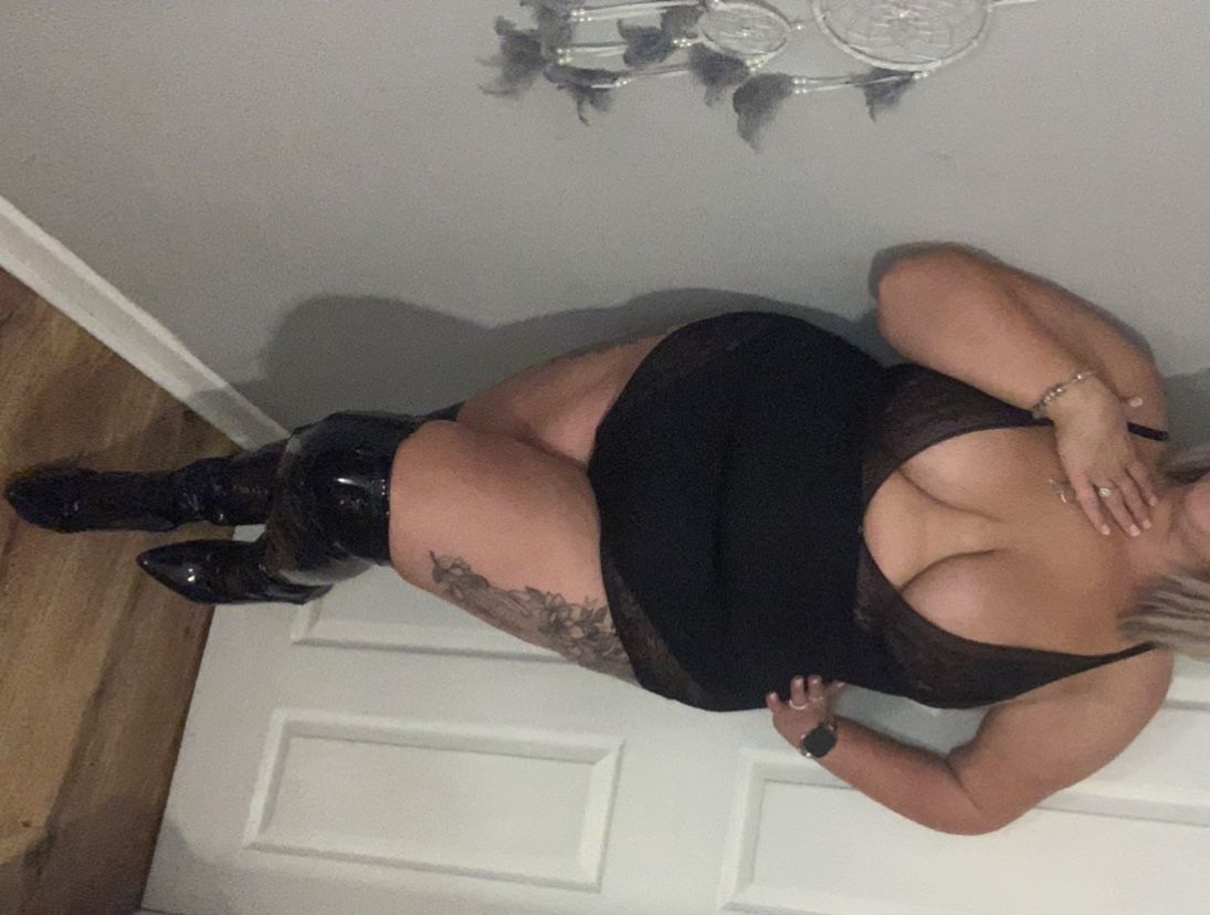 https://cdn.adultwork.com/gallery/G12/8934116.jpg