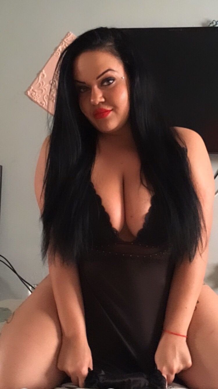 https://cdn.adultwork.com/gallery/G12/8934941.jpg