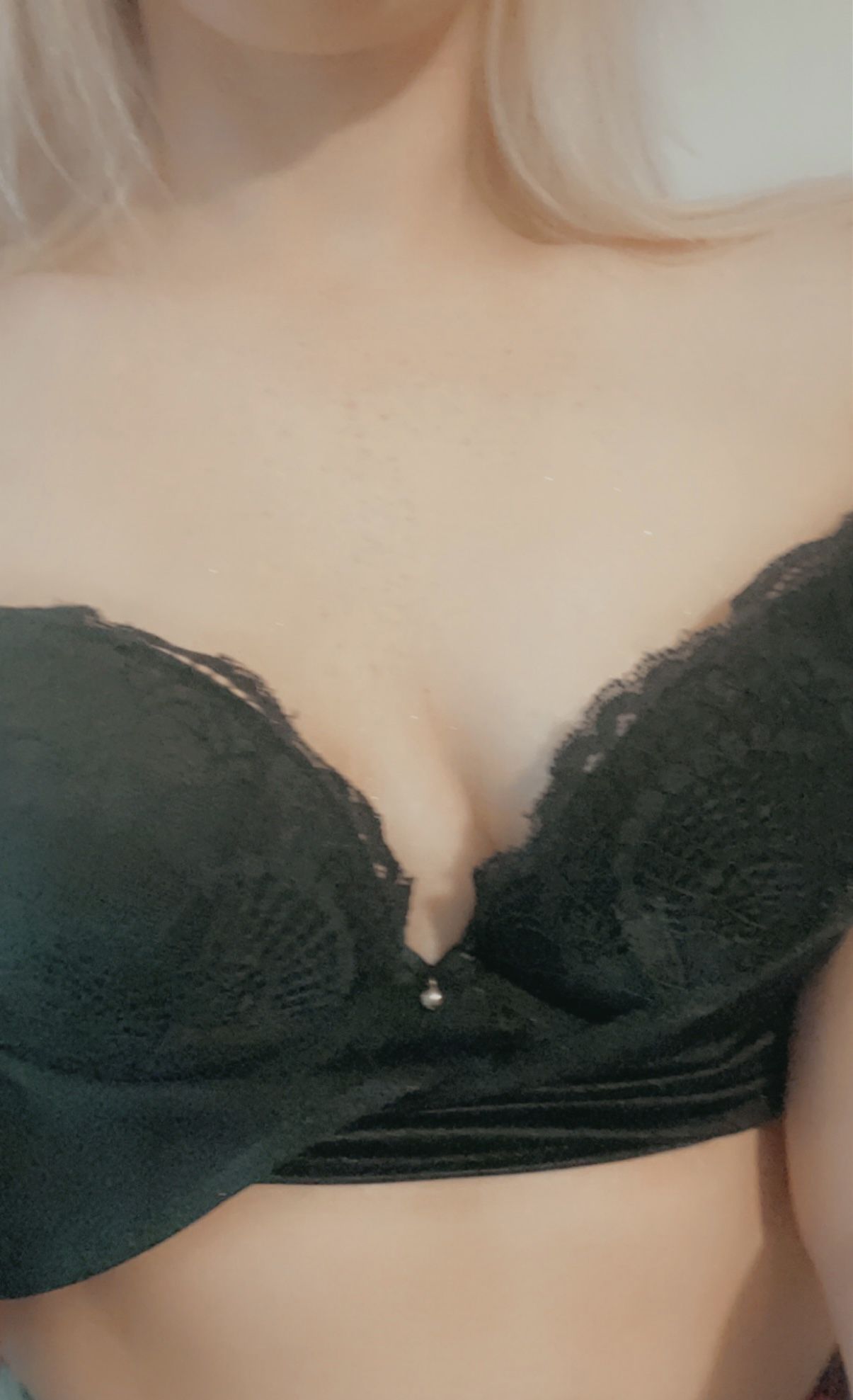 https://cdn.adultwork.com/gallery/G12/8935598.jpg