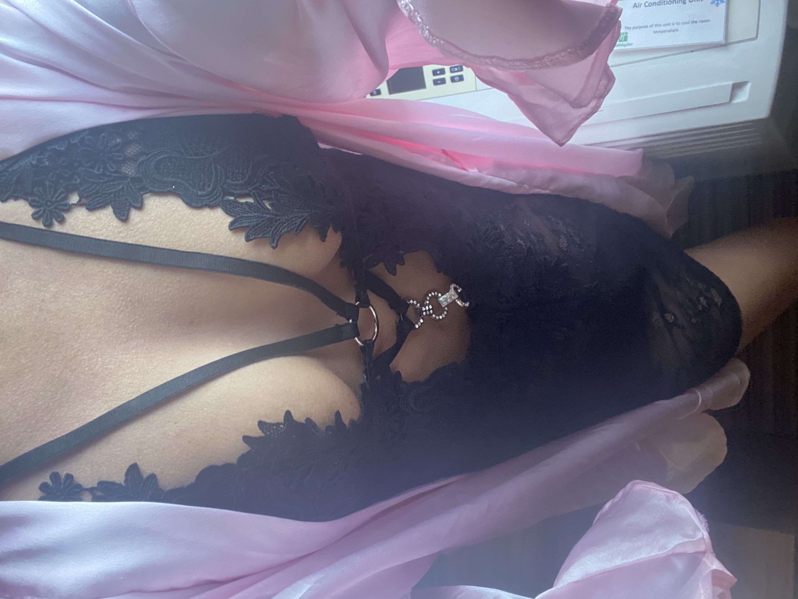 https://cdn.adultwork.com/gallery/G12/8940180.jpg