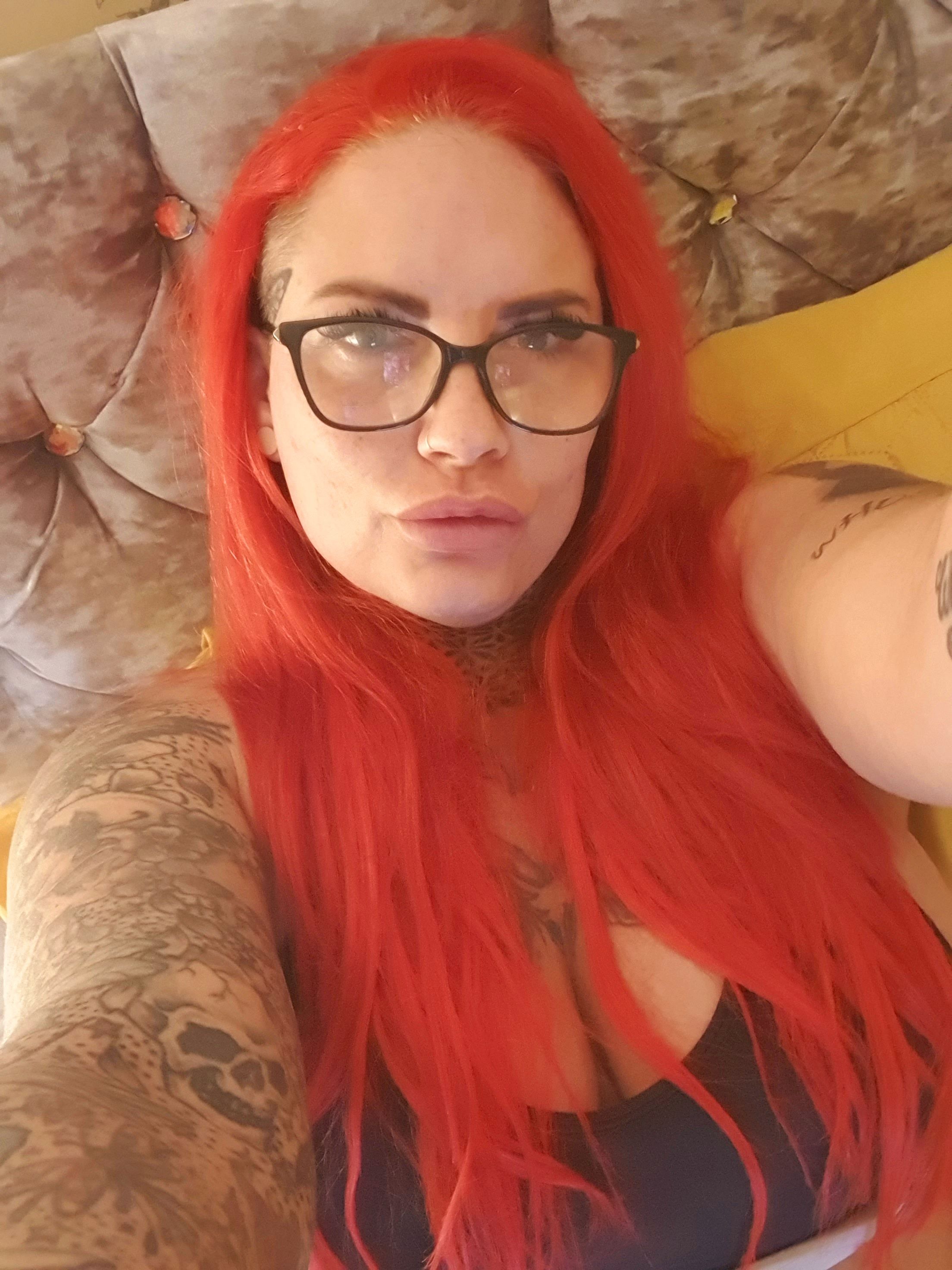 https://cdn.adultwork.com/gallery/G12/8942928.jpg