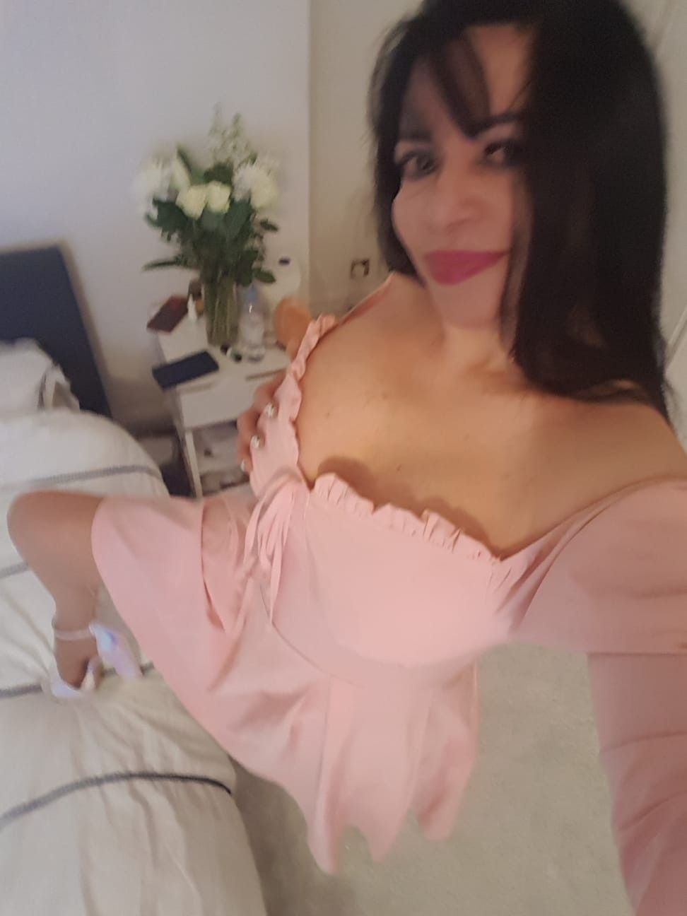 https://cdn.adultwork.com/gallery/G12/8944607.jpg