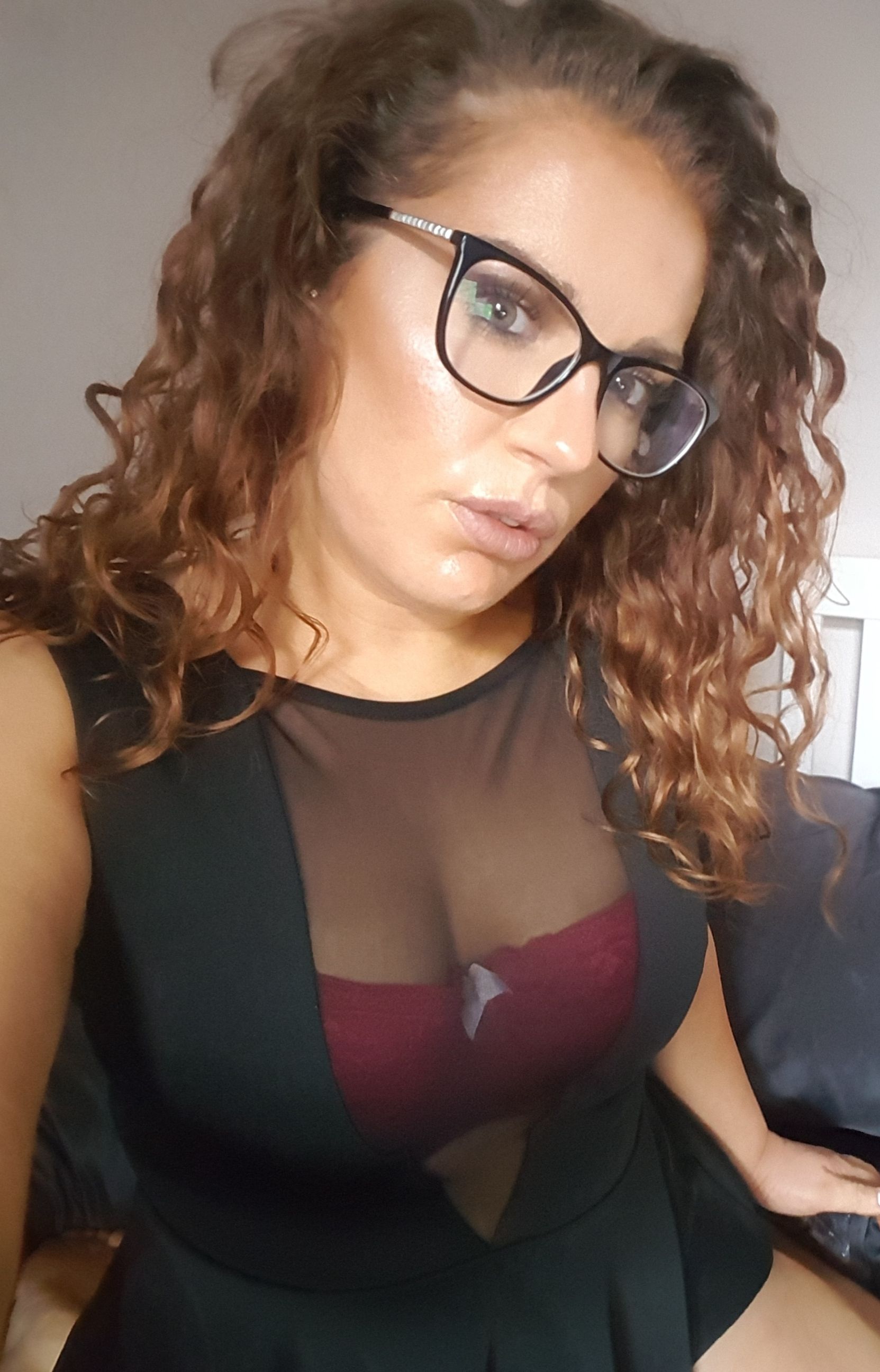 https://cdn.adultwork.com/gallery/G12/8947435.jpg