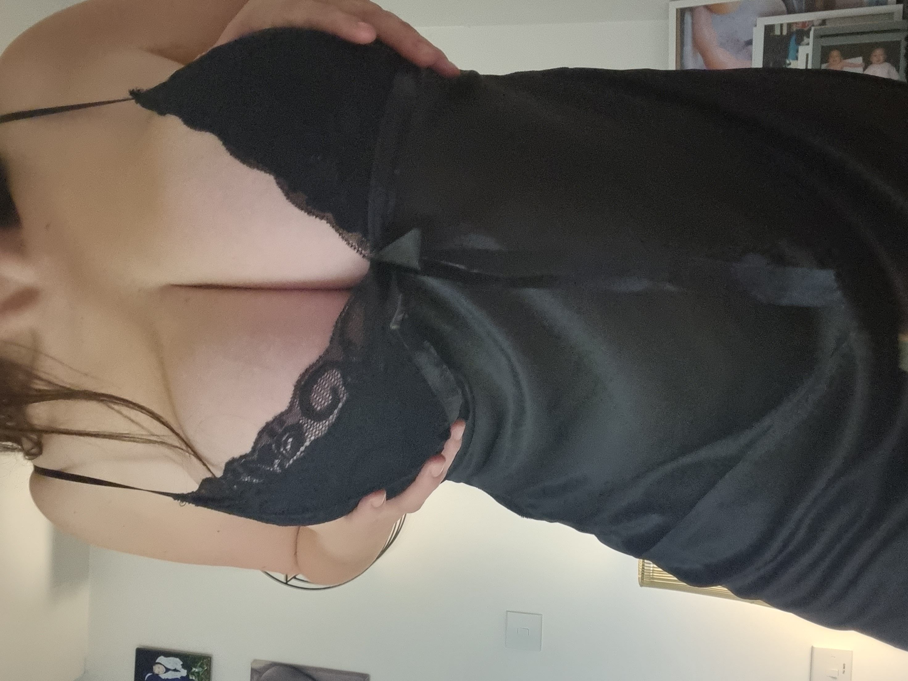 https://cdn.adultwork.com/gallery/G12/8947762.jpg