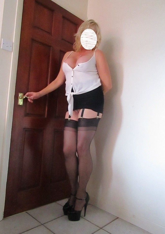 https://cdn.adultwork.com/gallery/G12/8947925.jpg