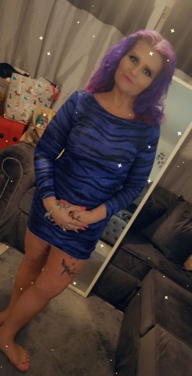 https://cdn.adultwork.com/gallery/G12/8949643.jpg