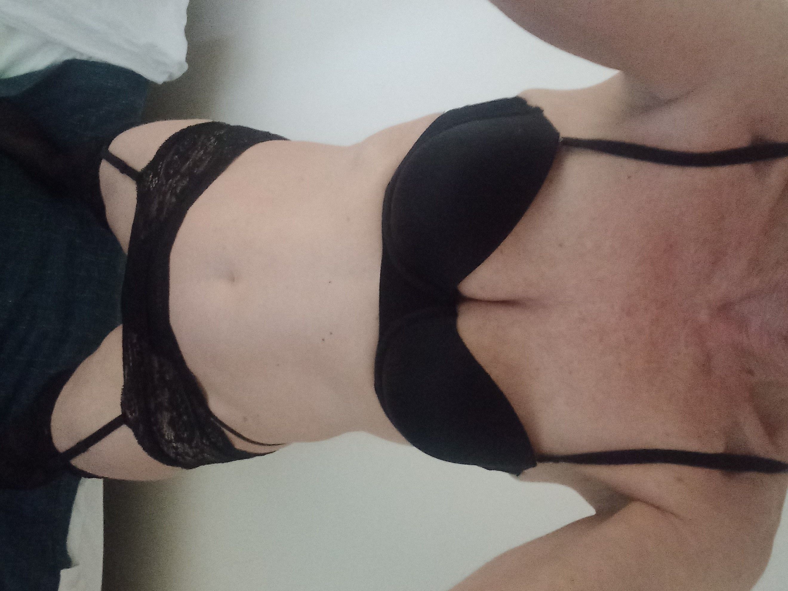 https://cdn.adultwork.com/gallery/G12/8950495.jpg